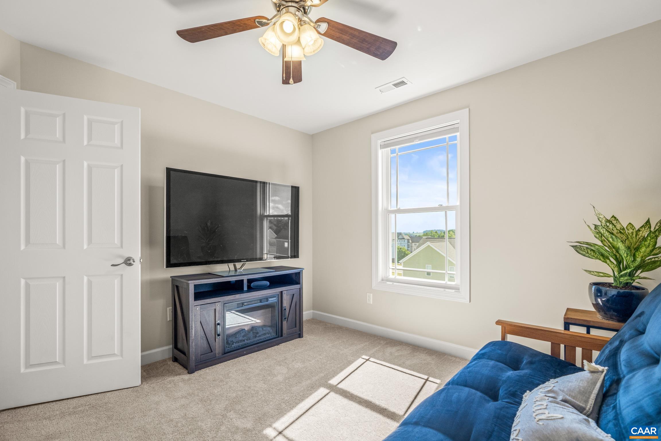 260 WINDSOR DR, FISHERSVILLE, Virginia 22939, 5 Bedrooms Bedrooms, ,3 BathroomsBathrooms,Residential,260 WINDSOR DR,668175 MLS # 668175 260 WINDSOR DR, FISHERSVILLE, Virginia 22939, 5 Bedrooms Bedrooms, ,3 BathroomsBathrooms,Residential,260 WINDSOR DR,668175 MLS # 668175