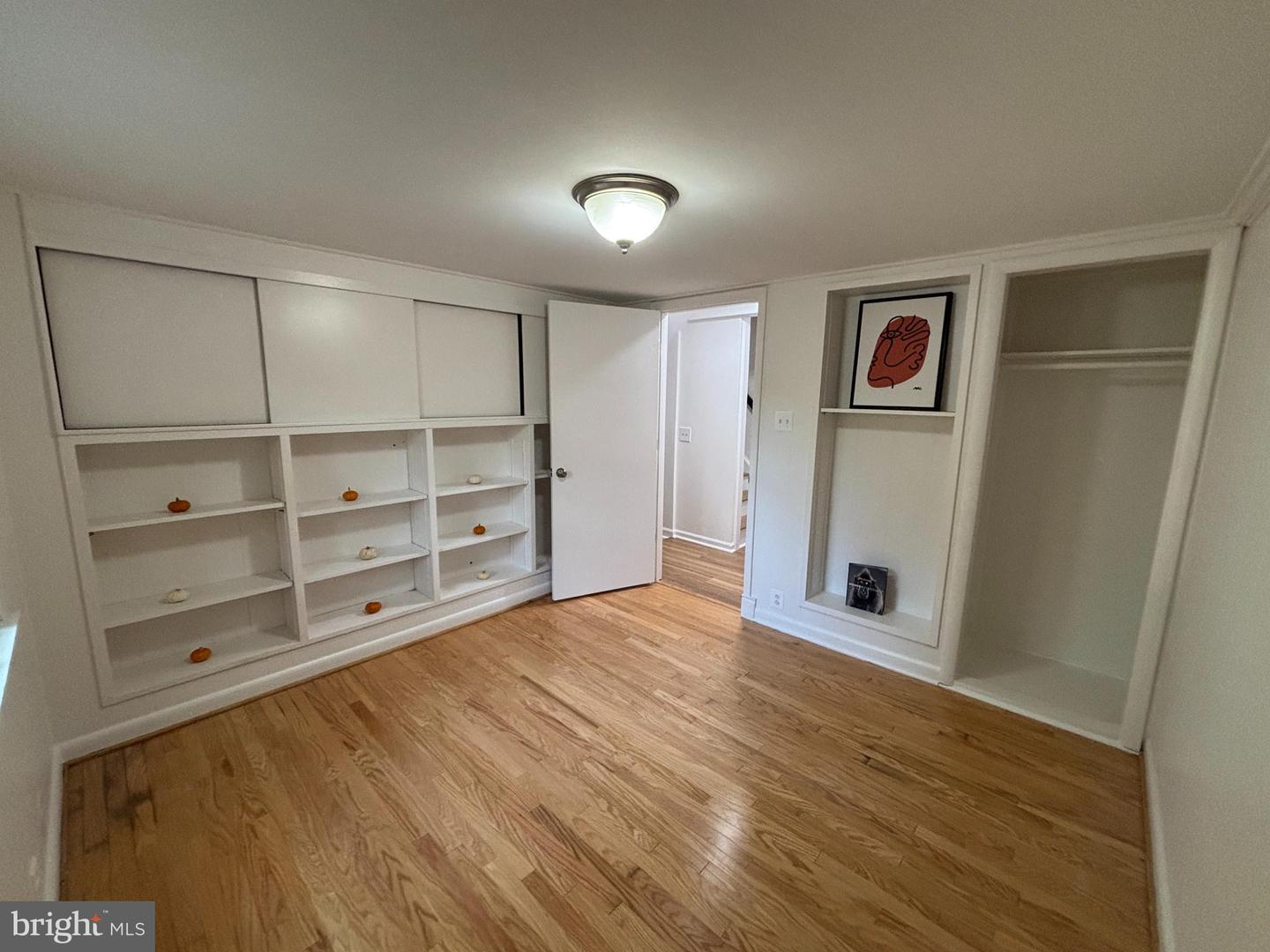 2339 BARBOUR RD, FALLS CHURCH, Virginia 22043, 4 Bedrooms Bedrooms, ,3 BathroomsBathrooms,Residential,For sale,2339 BARBOUR RD,VAFX2266438 MLS # VAFX2266438