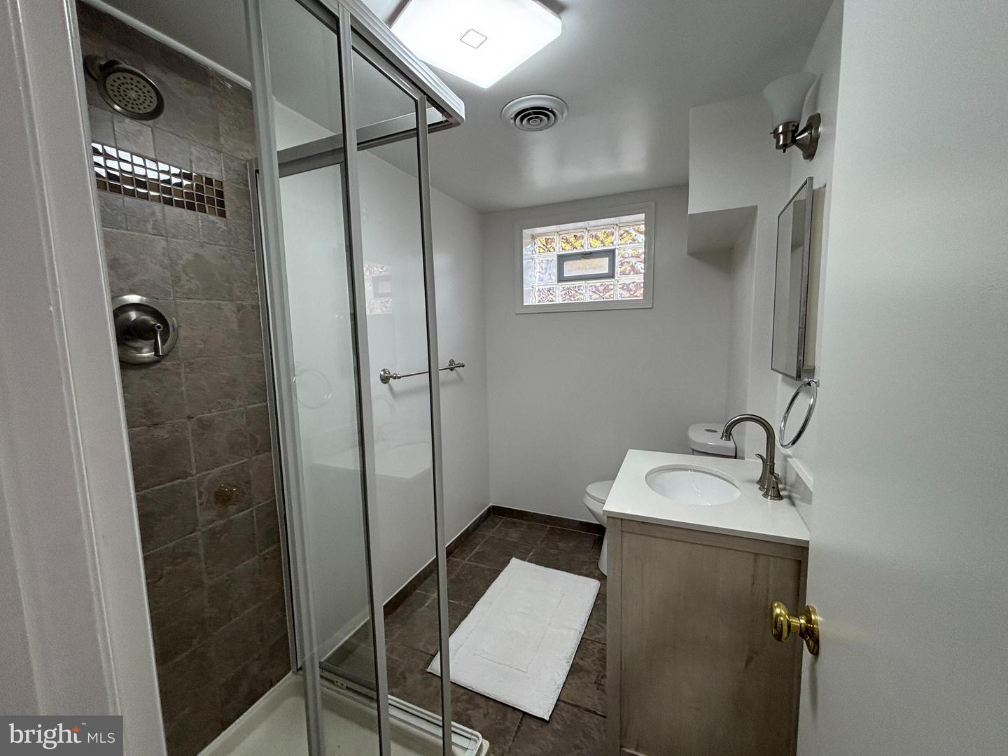 2339 BARBOUR RD, FALLS CHURCH, Virginia 22043, 4 Bedrooms Bedrooms, ,3 BathroomsBathrooms,Residential,For sale,2339 BARBOUR RD,VAFX2266438 MLS # VAFX2266438