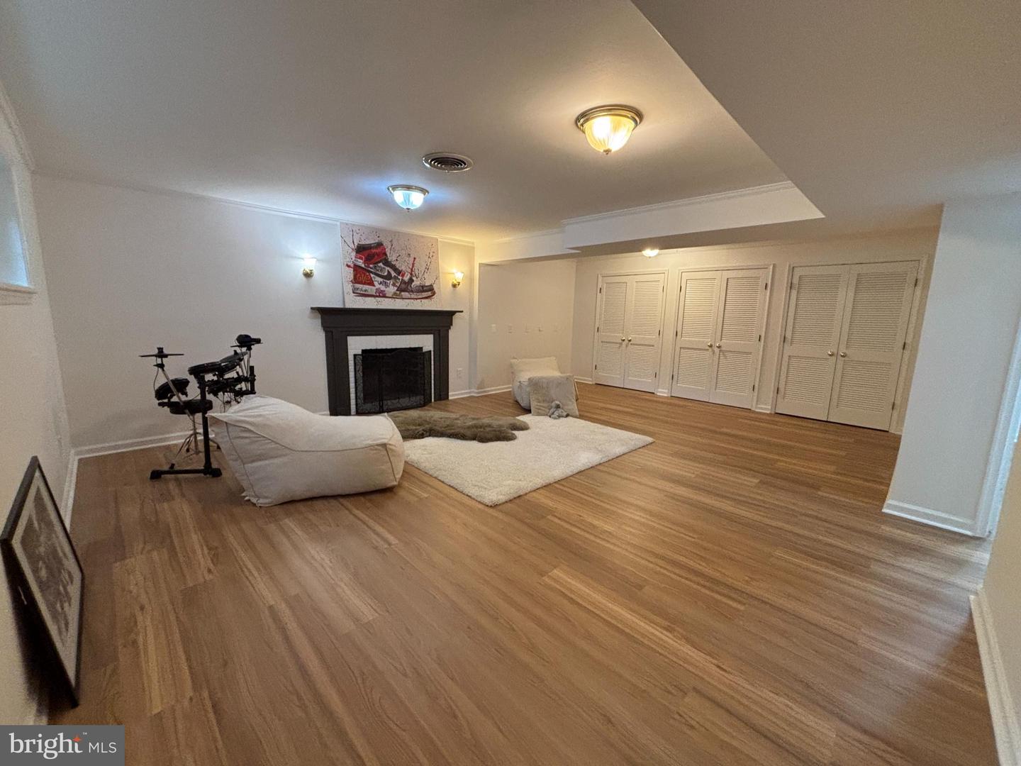 2339 BARBOUR RD, FALLS CHURCH, Virginia 22043, 4 Bedrooms Bedrooms, ,3 BathroomsBathrooms,Residential,For sale,2339 BARBOUR RD,VAFX2266438 MLS # VAFX2266438