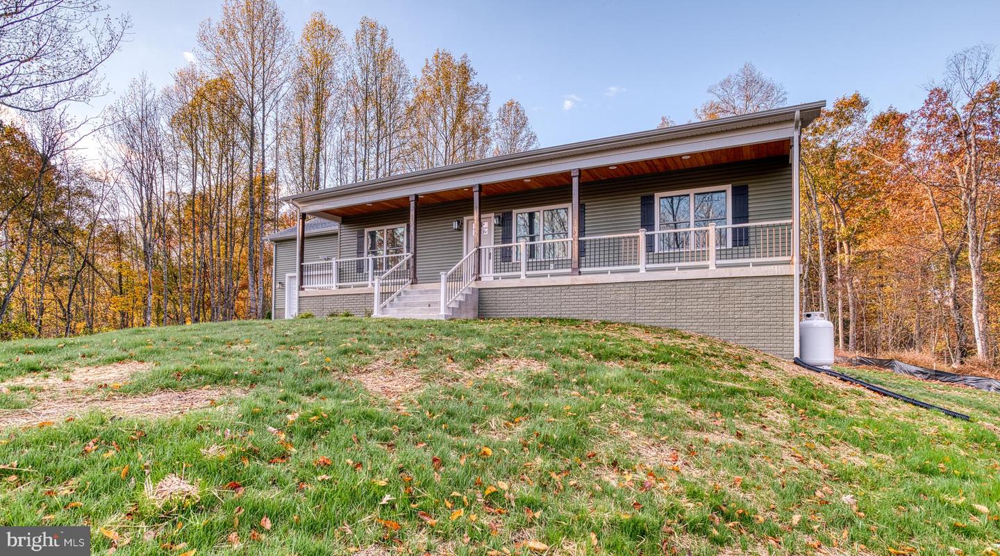 183 SLEIGH BELL LN, MADISON, Virginia 22727, 4 Bedrooms Bedrooms, ,3 BathroomsBathrooms,Residential,For sale,183 SLEIGH BELL LN,VAMA2002486 MLS # VAMA2002486 183 SLEIGH BELL LN, MADISON, Virginia 22727, 4 Bedrooms Bedrooms, ,3 BathroomsBathrooms,Residential,For sale,183 SLEIGH BELL LN,VAMA2002486 MLS # VAMA2002486