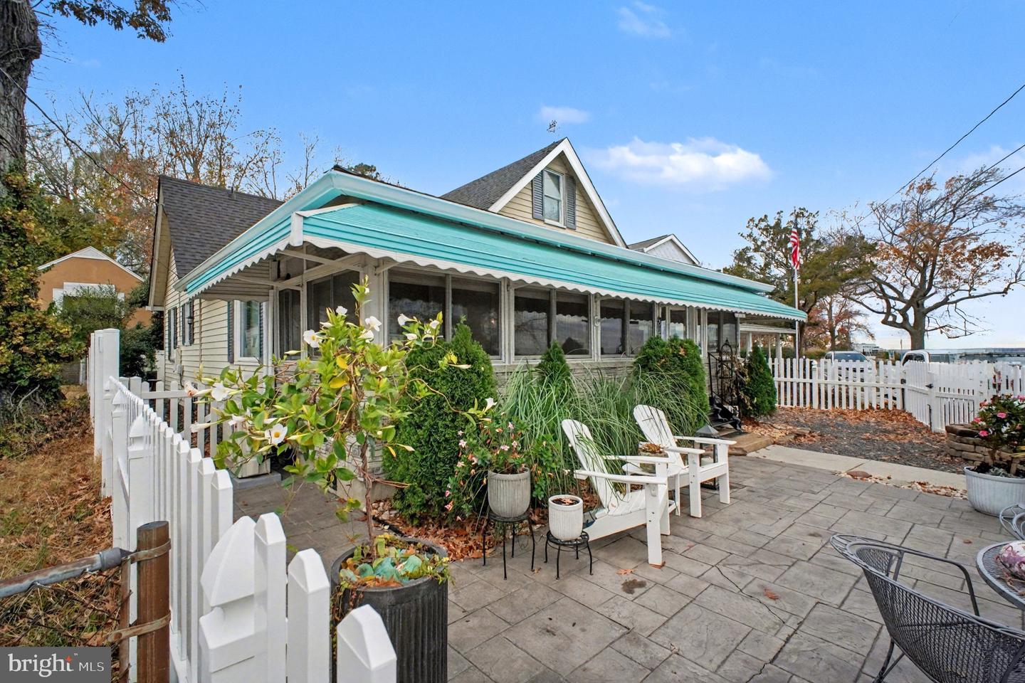 317 IRVING AVE, COLONIAL BEACH, Virginia 22443, 3 Bedrooms Bedrooms, ,2 BathroomsBathrooms,Residential,For sale,317 IRVING AVE,VAWE2009992 MLS # VAWE2009992 317 IRVING AVE, COLONIAL BEACH, Virginia 22443, 3 Bedrooms Bedrooms, ,2 BathroomsBathrooms,Residential,For sale,317 IRVING AVE,VAWE2009992 MLS # VAWE2009992