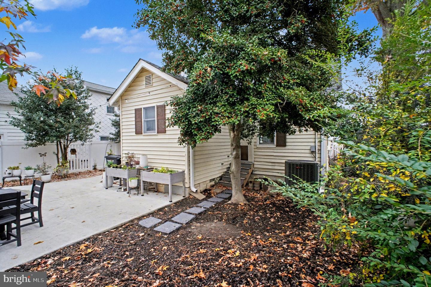 317 IRVING AVE, COLONIAL BEACH, Virginia 22443, 3 Bedrooms Bedrooms, ,2 BathroomsBathrooms,Residential,For sale,317 IRVING AVE,VAWE2009992 MLS # VAWE2009992 317 IRVING AVE, COLONIAL BEACH, Virginia 22443, 3 Bedrooms Bedrooms, ,2 BathroomsBathrooms,Residential,For sale,317 IRVING AVE,VAWE2009992 MLS # VAWE2009992