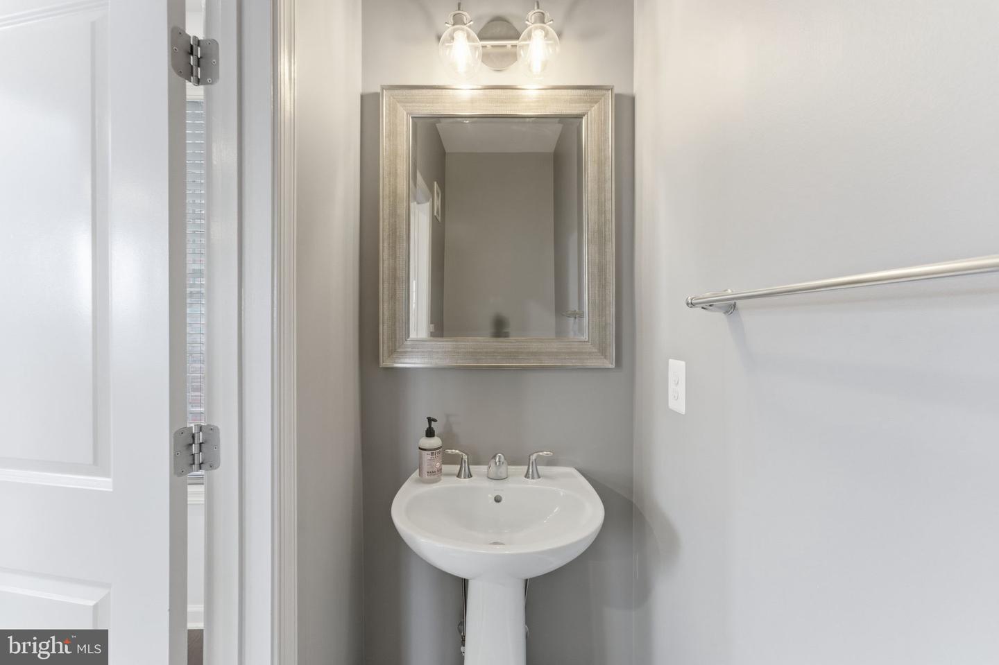 23297 SOUTHDOWN MANOR TER #105, ASHBURN, Virginia 20148, 2 Bedrooms Bedrooms, ,2 BathroomsBathrooms,Residential,For sale,23297 SOUTHDOWN MANOR TER #105,VALO2109596 MLS # VALO2109596 23297 SOUTHDOWN MANOR TER #105, ASHBURN, Virginia 20148, 2 Bedrooms Bedrooms, ,2 BathroomsBathrooms,Residential,For sale,23297 SOUTHDOWN MANOR TER #105,VALO2109596 MLS # VALO2109596