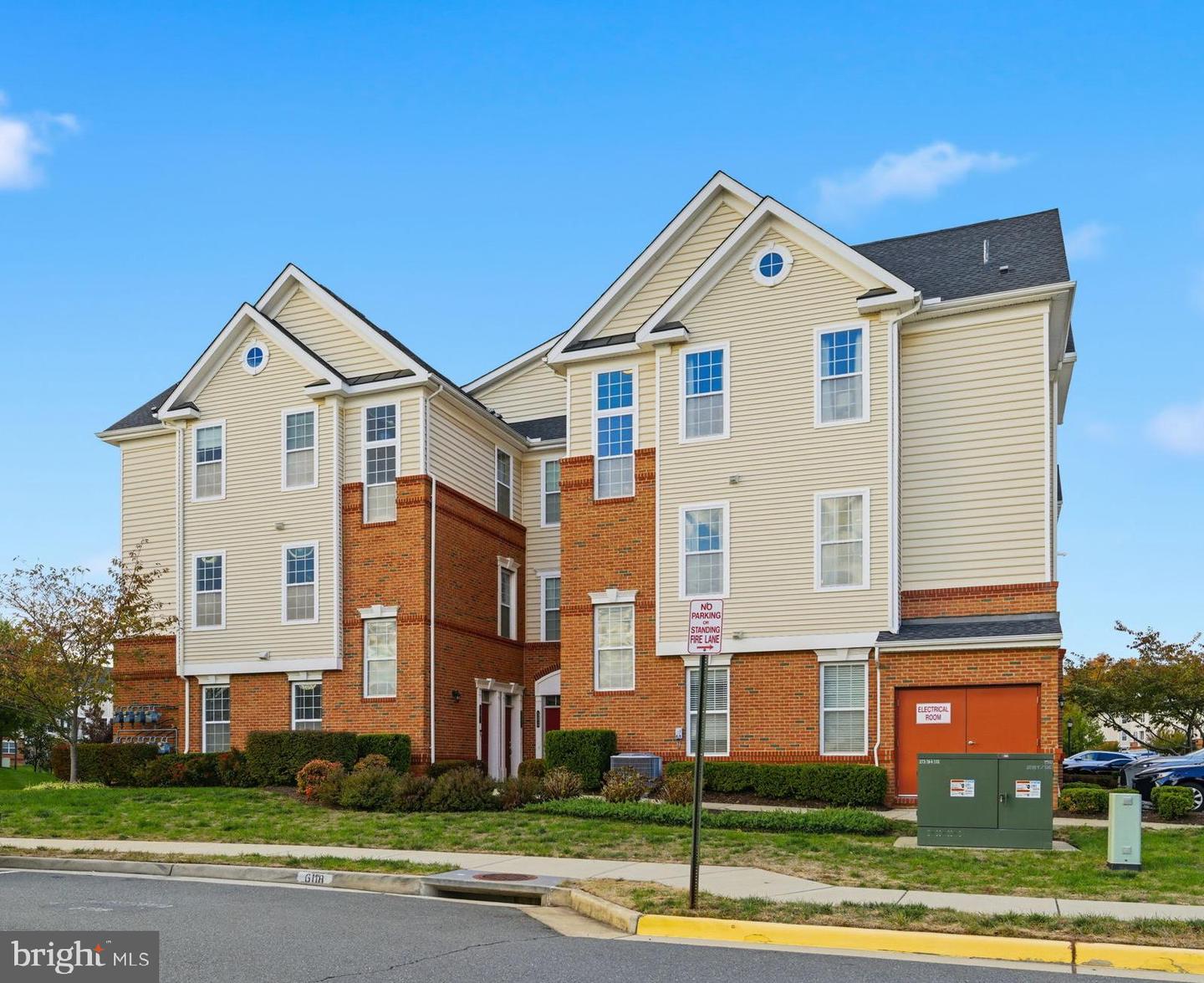 23297 SOUTHDOWN MANOR TER #105, ASHBURN, Virginia 20148, 2 Bedrooms Bedrooms, ,2 BathroomsBathrooms,Residential,For sale,23297 SOUTHDOWN MANOR TER #105,VALO2109596 MLS # VALO2109596 23297 SOUTHDOWN MANOR TER #105, ASHBURN, Virginia 20148, 2 Bedrooms Bedrooms, ,2 BathroomsBathrooms,Residential,For sale,23297 SOUTHDOWN MANOR TER #105,VALO2109596 MLS # VALO2109596