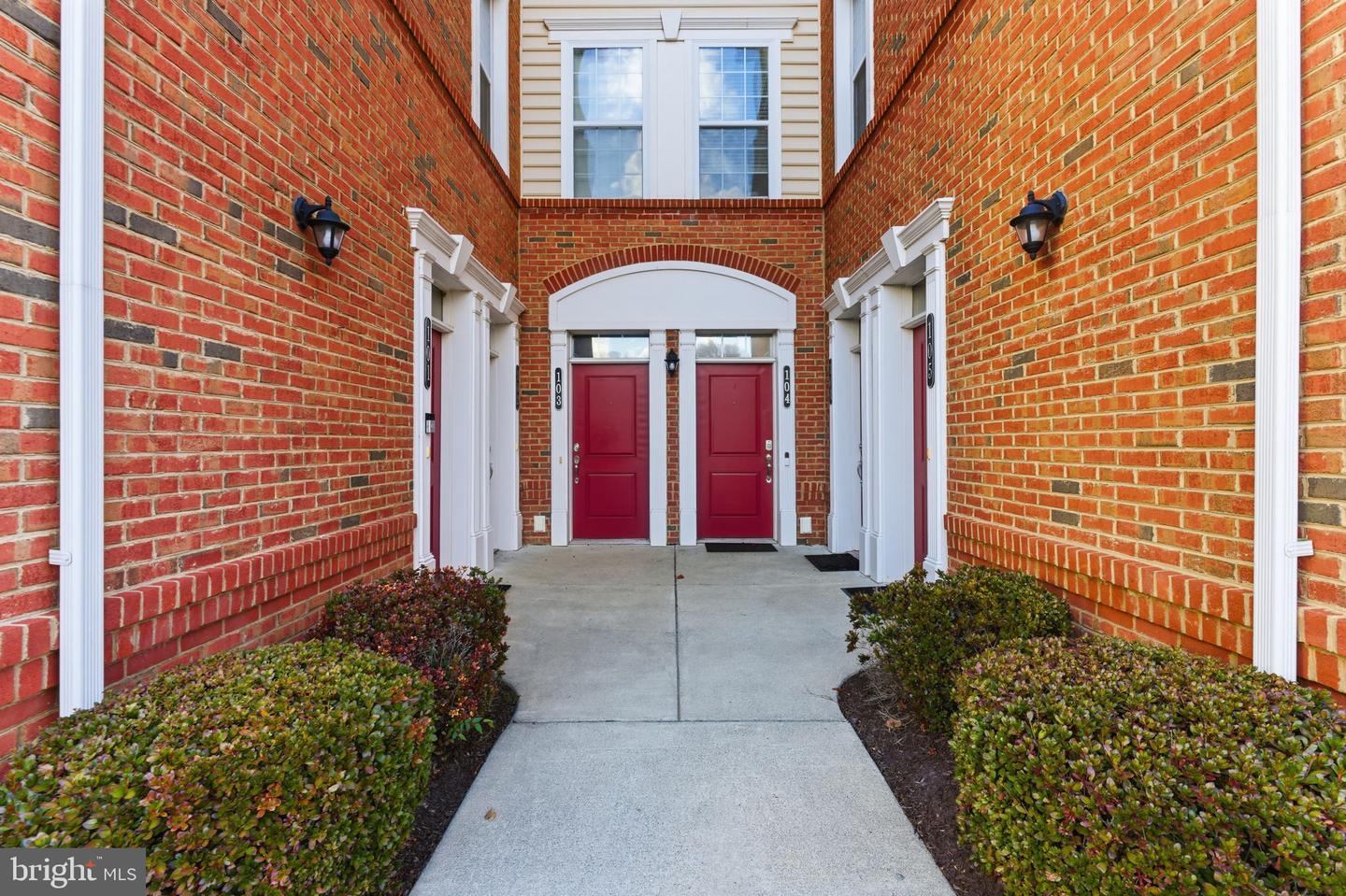 23297 SOUTHDOWN MANOR TER #105, ASHBURN, Virginia 20148, 2 Bedrooms Bedrooms, ,2 BathroomsBathrooms,Residential,For sale,23297 SOUTHDOWN MANOR TER #105,VALO2109596 MLS # VALO2109596 23297 SOUTHDOWN MANOR TER #105, ASHBURN, Virginia 20148, 2 Bedrooms Bedrooms, ,2 BathroomsBathrooms,Residential,For sale,23297 SOUTHDOWN MANOR TER #105,VALO2109596 MLS # VALO2109596
