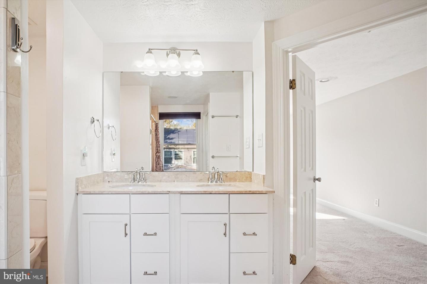 12649 TERRYMILL DR, HERNDON, Virginia 20170, 4 Bedrooms Bedrooms, ,4 BathroomsBathrooms,Residential,For sale,12649 TERRYMILL DR,VAFX2276282 MLS # VAFX2276282 12649 TERRYMILL DR, HERNDON, Virginia 20170, 4 Bedrooms Bedrooms, ,4 BathroomsBathrooms,Residential,For sale,12649 TERRYMILL DR,VAFX2276282 MLS # VAFX2276282