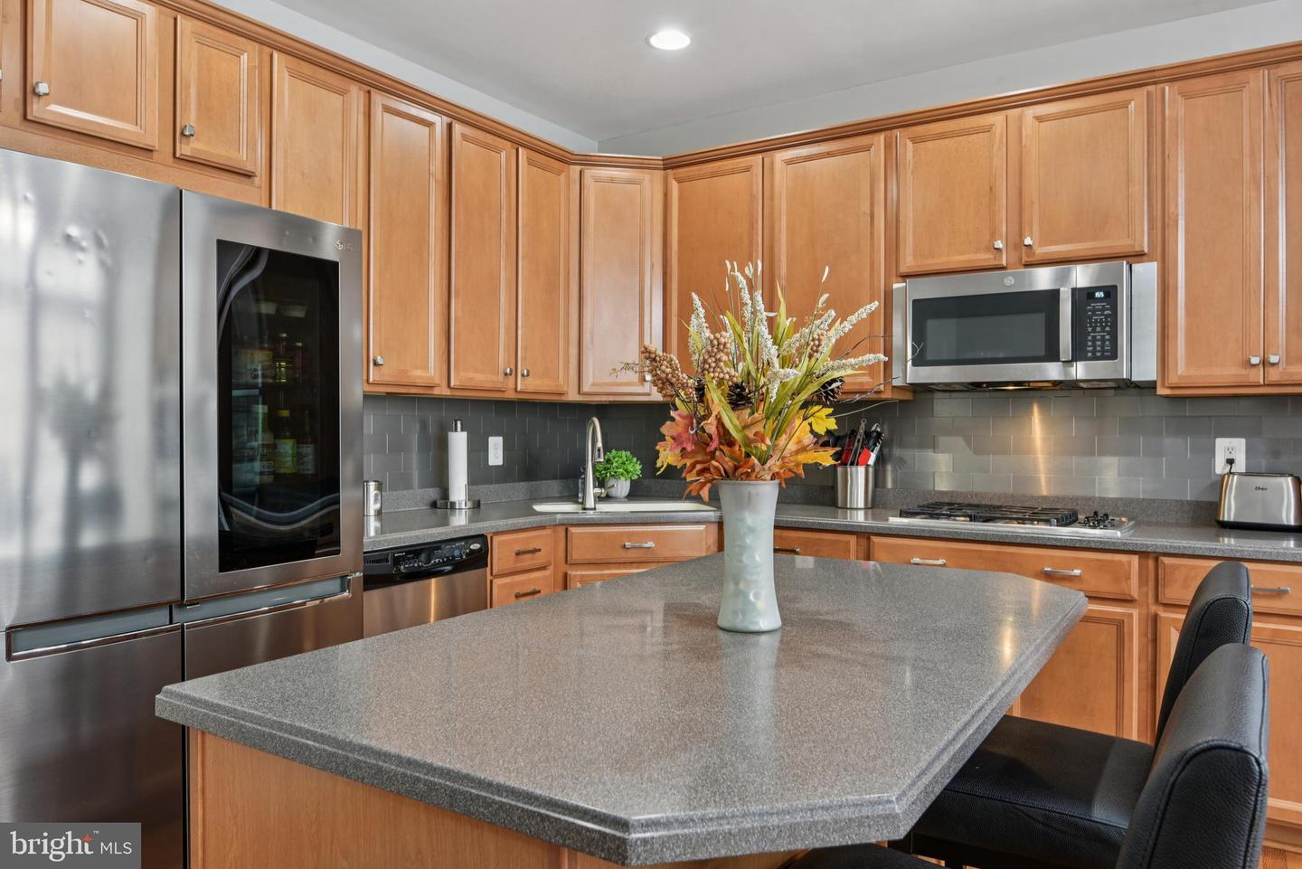 8408 CHAUCER HOUSE CT, LORTON, Virginia 22079, 3 Bedrooms Bedrooms, ,3 BathroomsBathrooms,Residential,For sale,8408 CHAUCER HOUSE CT,VAFX2276334 MLS # VAFX2276334 8408 CHAUCER HOUSE CT, LORTON, Virginia 22079, 3 Bedrooms Bedrooms, ,3 BathroomsBathrooms,Residential,For sale,8408 CHAUCER HOUSE CT,VAFX2276334 MLS # VAFX2276334