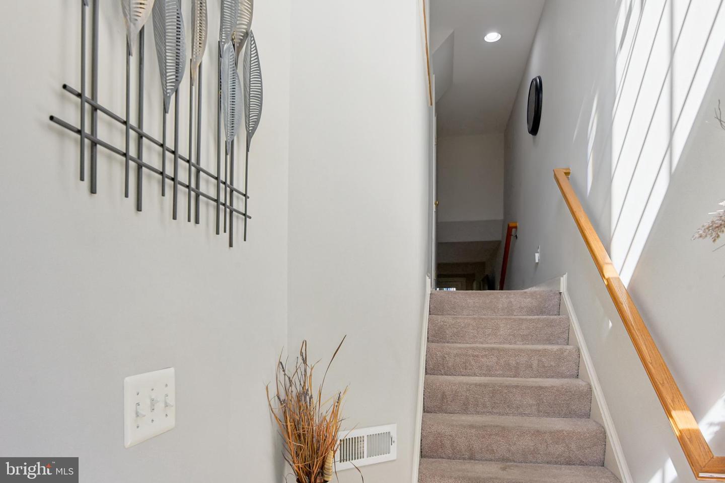 8408 CHAUCER HOUSE CT, LORTON, Virginia 22079, 3 Bedrooms Bedrooms, ,3 BathroomsBathrooms,Residential,For sale,8408 CHAUCER HOUSE CT,VAFX2276334 MLS # VAFX2276334 8408 CHAUCER HOUSE CT, LORTON, Virginia 22079, 3 Bedrooms Bedrooms, ,3 BathroomsBathrooms,Residential,For sale,8408 CHAUCER HOUSE CT,VAFX2276334 MLS # VAFX2276334