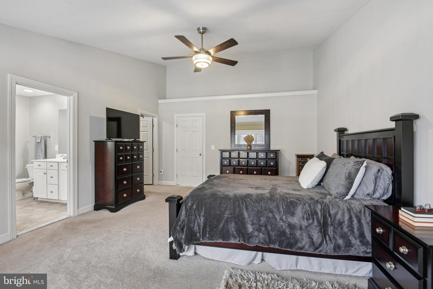 8408 CHAUCER HOUSE CT, LORTON, Virginia 22079, 3 Bedrooms Bedrooms, ,3 BathroomsBathrooms,Residential,For sale,8408 CHAUCER HOUSE CT,VAFX2276334 MLS # VAFX2276334 8408 CHAUCER HOUSE CT, LORTON, Virginia 22079, 3 Bedrooms Bedrooms, ,3 BathroomsBathrooms,Residential,For sale,8408 CHAUCER HOUSE CT,VAFX2276334 MLS # VAFX2276334