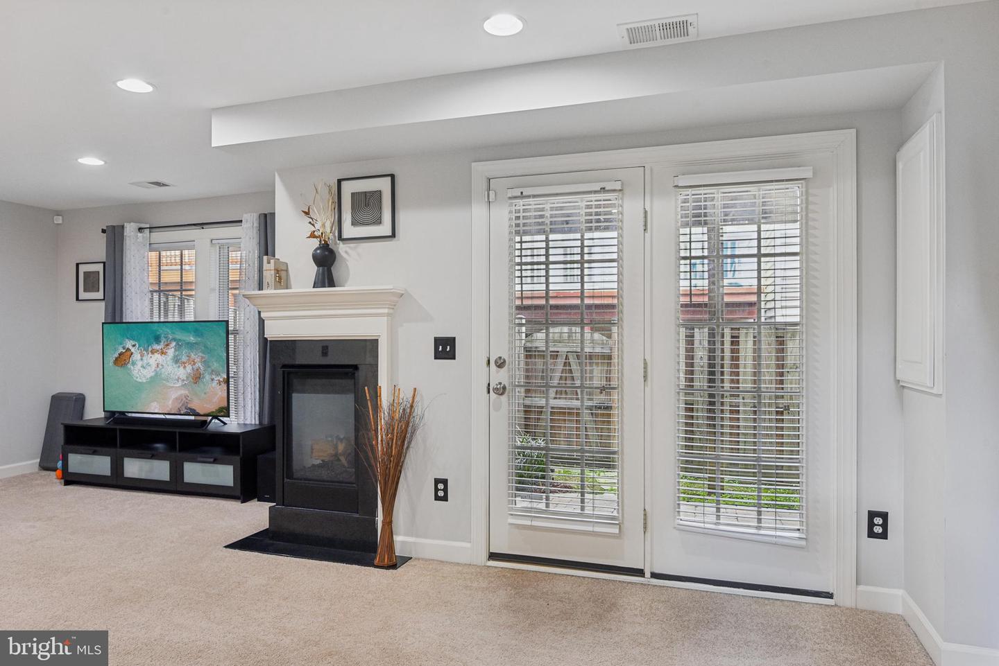 8408 CHAUCER HOUSE CT, LORTON, Virginia 22079, 3 Bedrooms Bedrooms, ,3 BathroomsBathrooms,Residential,For sale,8408 CHAUCER HOUSE CT,VAFX2276334 MLS # VAFX2276334 8408 CHAUCER HOUSE CT, LORTON, Virginia 22079, 3 Bedrooms Bedrooms, ,3 BathroomsBathrooms,Residential,For sale,8408 CHAUCER HOUSE CT,VAFX2276334 MLS # VAFX2276334