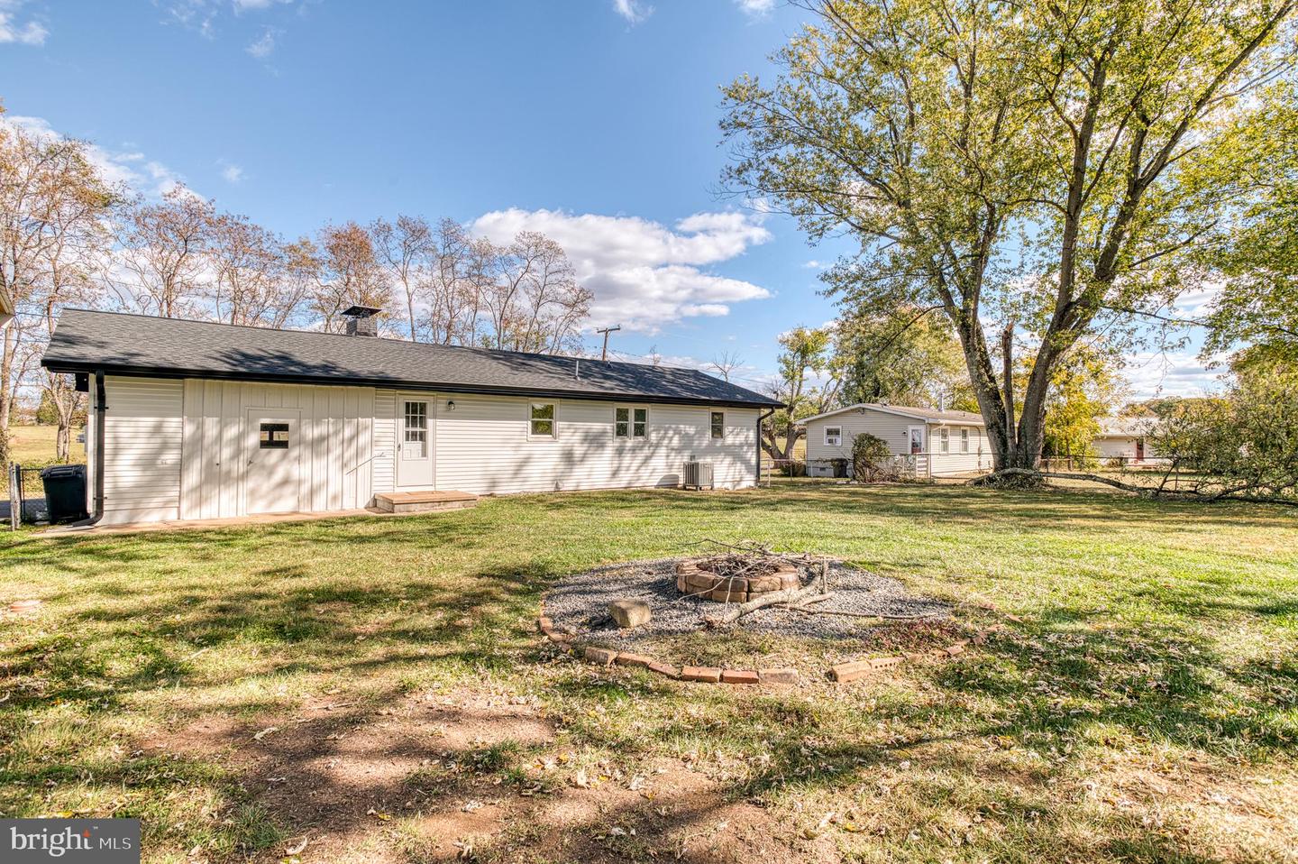 13616 EGGBORNSVILLE, CULPEPER, Virginia 22701, 3 Bedrooms Bedrooms, ,1 BathroomBathrooms,Residential,For sale,13616 EGGBORNSVILLE,VACU2011930 MLS # VACU2011930 13616 EGGBORNSVILLE, CULPEPER, Virginia 22701, 3 Bedrooms Bedrooms, ,1 BathroomBathrooms,Residential,For sale,13616 EGGBORNSVILLE,VACU2011930 MLS # VACU2011930