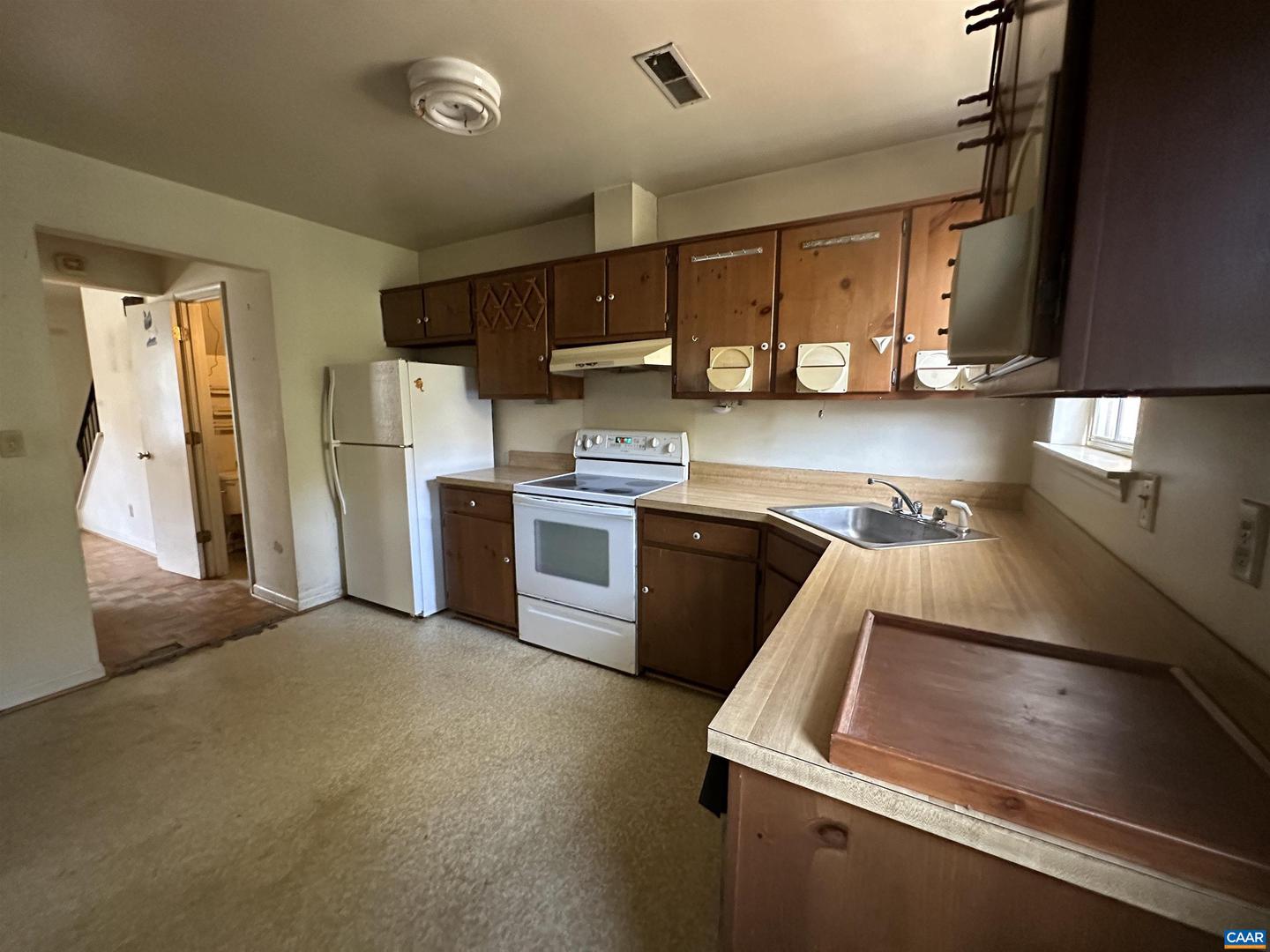 966 ROCK CREEK RD, CHARLOTTESVILLE, Virginia 22903, 3 Bedrooms Bedrooms, ,1 BathroomBathrooms,Residential,For sale,966 ROCK CREEK RD,670468 MLS # 670468 966 ROCK CREEK RD, CHARLOTTESVILLE, Virginia 22903, 3 Bedrooms Bedrooms, ,1 BathroomBathrooms,Residential,For sale,966 ROCK CREEK RD,670468 MLS # 670468