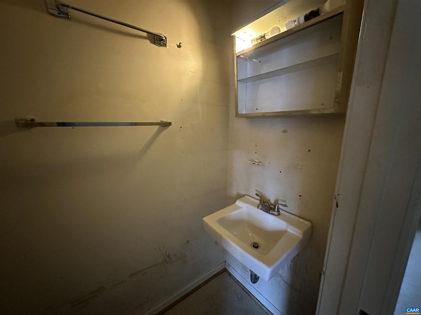 966 ROCK CREEK RD, CHARLOTTESVILLE, Virginia 22903, 3 Bedrooms Bedrooms, ,1 BathroomBathrooms,Residential,For sale,966 ROCK CREEK RD,670468 MLS # 670468 966 ROCK CREEK RD, CHARLOTTESVILLE, Virginia 22903, 3 Bedrooms Bedrooms, ,1 BathroomBathrooms,Residential,For sale,966 ROCK CREEK RD,670468 MLS # 670468