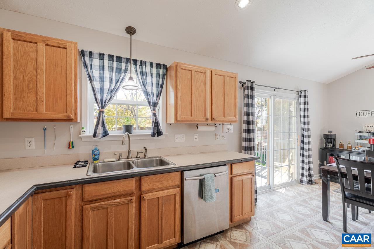 61 ROUTE 654 #GOLDEN MAPLE LN, MAURERTOWN, Virginia 22664, 4 Bedrooms Bedrooms, ,3 BathroomsBathrooms,Residential,For sale,61 ROUTE 654 #GOLDEN MAPLE LN,670470 MLS # 670470 61 ROUTE 654 #GOLDEN MAPLE LN, MAURERTOWN, Virginia 22664, 4 Bedrooms Bedrooms, ,3 BathroomsBathrooms,Residential,For sale,61 ROUTE 654 #GOLDEN MAPLE LN,670470 MLS # 670470