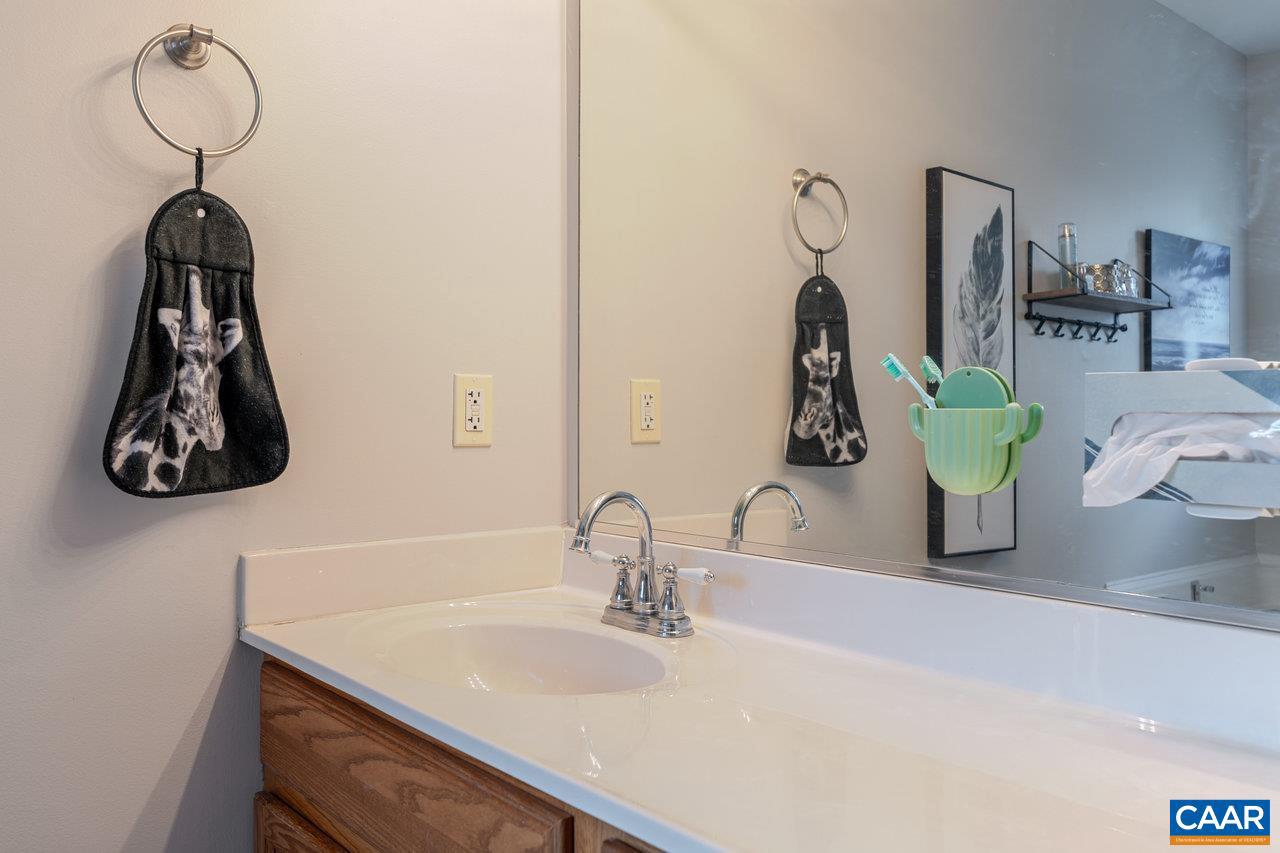 61 ROUTE 654 #GOLDEN MAPLE LN, MAURERTOWN, Virginia 22664, 4 Bedrooms Bedrooms, ,3 BathroomsBathrooms,Residential,For sale,61 ROUTE 654 #GOLDEN MAPLE LN,670470 MLS # 670470 61 ROUTE 654 #GOLDEN MAPLE LN, MAURERTOWN, Virginia 22664, 4 Bedrooms Bedrooms, ,3 BathroomsBathrooms,Residential,For sale,61 ROUTE 654 #GOLDEN MAPLE LN,670470 MLS # 670470