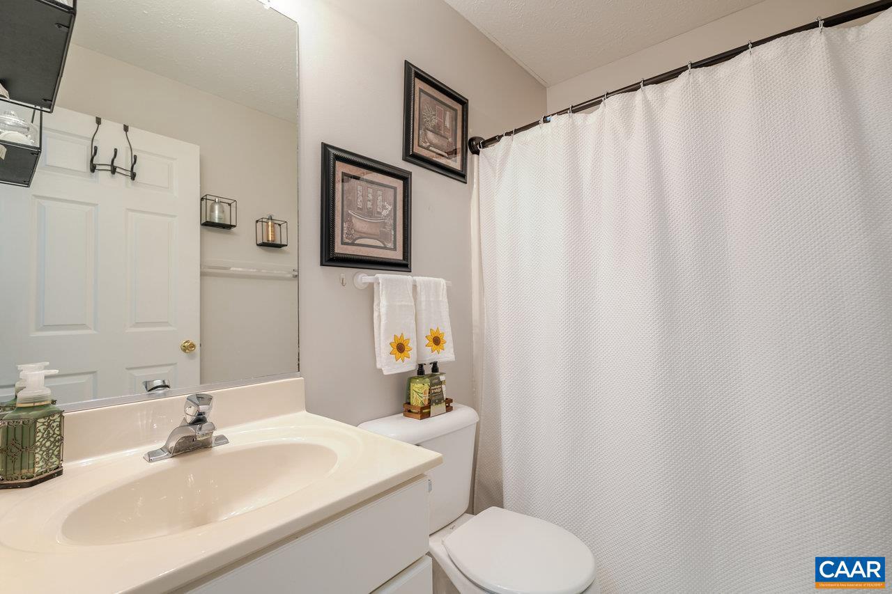 61 ROUTE 654 #GOLDEN MAPLE LN, MAURERTOWN, Virginia 22664, 4 Bedrooms Bedrooms, ,3 BathroomsBathrooms,Residential,For sale,61 ROUTE 654 #GOLDEN MAPLE LN,670470 MLS # 670470 61 ROUTE 654 #GOLDEN MAPLE LN, MAURERTOWN, Virginia 22664, 4 Bedrooms Bedrooms, ,3 BathroomsBathrooms,Residential,For sale,61 ROUTE 654 #GOLDEN MAPLE LN,670470 MLS # 670470