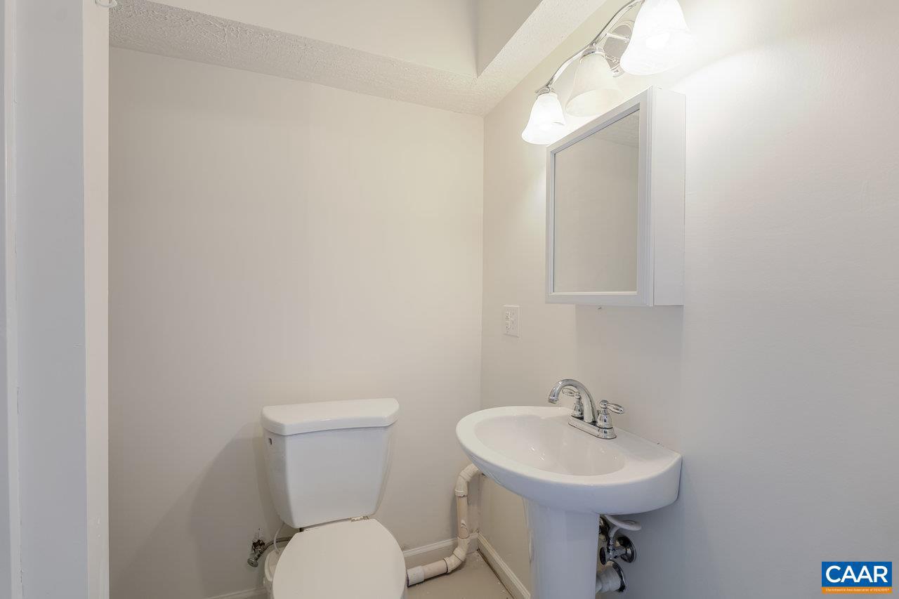 61 ROUTE 654 #GOLDEN MAPLE LN, MAURERTOWN, Virginia 22664, 4 Bedrooms Bedrooms, ,3 BathroomsBathrooms,Residential,For sale,61 ROUTE 654 #GOLDEN MAPLE LN,670470 MLS # 670470 61 ROUTE 654 #GOLDEN MAPLE LN, MAURERTOWN, Virginia 22664, 4 Bedrooms Bedrooms, ,3 BathroomsBathrooms,Residential,For sale,61 ROUTE 654 #GOLDEN MAPLE LN,670470 MLS # 670470