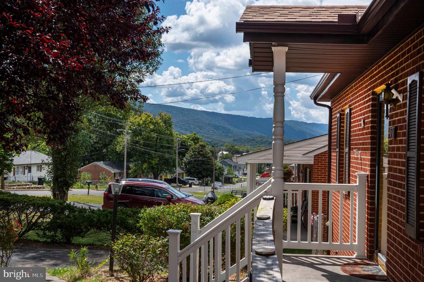 373 WALTON ST, STRASBURG, Virginia 22657, 3 Bedrooms Bedrooms, ,1 BathroomBathrooms,Residential,For sale,373 WALTON ST,VASH2012346 MLS # VASH2012346 373 WALTON ST, STRASBURG, Virginia 22657, 3 Bedrooms Bedrooms, ,1 BathroomBathrooms,Residential,For sale,373 WALTON ST,VASH2012346 MLS # VASH2012346