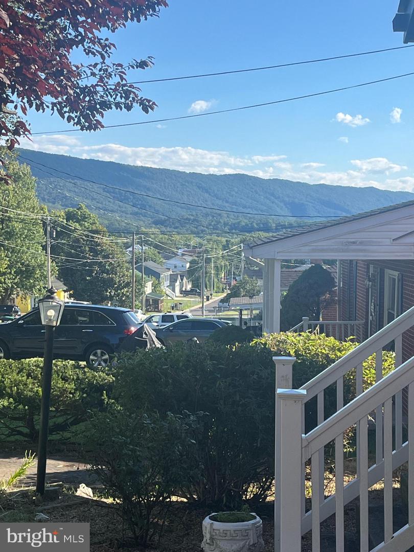 373 WALTON ST, STRASBURG, Virginia 22657, 3 Bedrooms Bedrooms, ,1 BathroomBathrooms,Residential,For sale,373 WALTON ST,VASH2012346 MLS # VASH2012346 373 WALTON ST, STRASBURG, Virginia 22657, 3 Bedrooms Bedrooms, ,1 BathroomBathrooms,Residential,For sale,373 WALTON ST,VASH2012346 MLS # VASH2012346