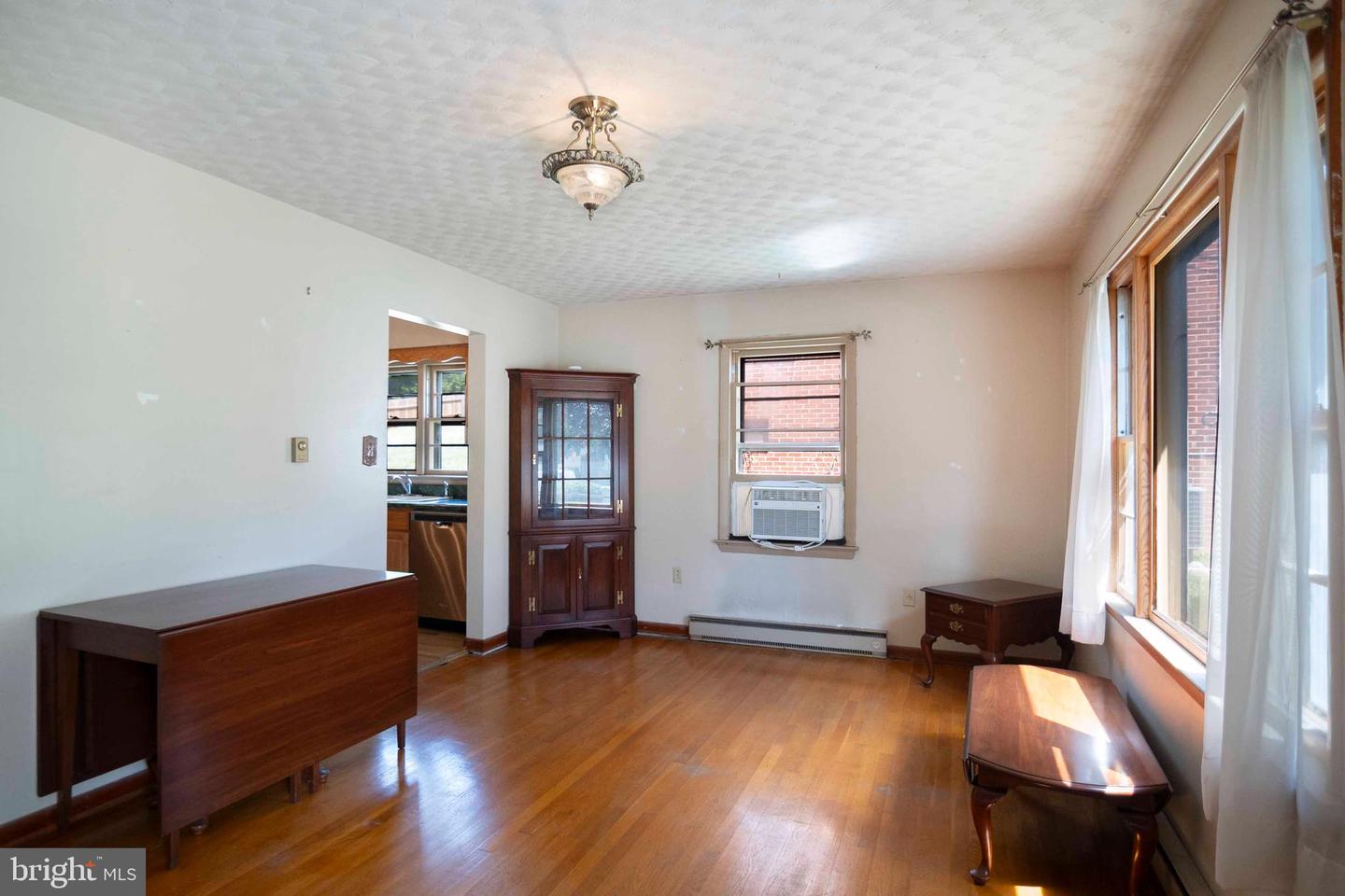 373 WALTON ST, STRASBURG, Virginia 22657, 3 Bedrooms Bedrooms, ,1 BathroomBathrooms,Residential,For sale,373 WALTON ST,VASH2012346 MLS # VASH2012346 373 WALTON ST, STRASBURG, Virginia 22657, 3 Bedrooms Bedrooms, ,1 BathroomBathrooms,Residential,For sale,373 WALTON ST,VASH2012346 MLS # VASH2012346