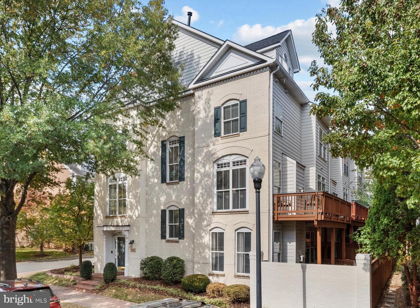 5255 POCOSIN LN, ALEXANDRIA, Virginia 22304, 5 Bedrooms Bedrooms, ,4 BathroomsBathrooms,Residential,For sale,5255 POCOSIN LN,VAAX2051156 MLS # VAAX2051156 5255 POCOSIN LN, ALEXANDRIA, Virginia 22304, 5 Bedrooms Bedrooms, ,4 BathroomsBathrooms,Residential,For sale,5255 POCOSIN LN,VAAX2051156 MLS # VAAX2051156