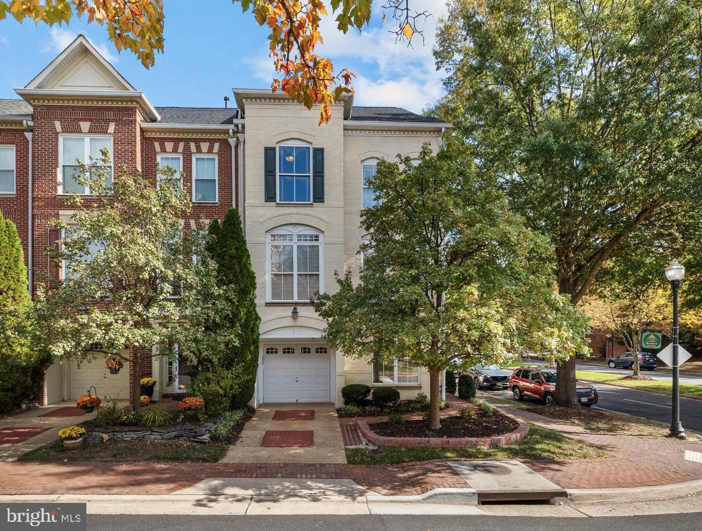 5255 POCOSIN LN, ALEXANDRIA, Virginia 22304, 5 Bedrooms Bedrooms, ,4 BathroomsBathrooms,Residential,For sale,5255 POCOSIN LN,VAAX2051156 MLS # VAAX2051156 5255 POCOSIN LN, ALEXANDRIA, Virginia 22304, 5 Bedrooms Bedrooms, ,4 BathroomsBathrooms,Residential,For sale,5255 POCOSIN LN,VAAX2051156 MLS # VAAX2051156