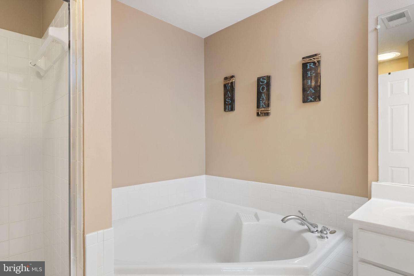 15636 AVOCET LOOP, WOODBRIDGE, Virginia 22191, 3 Bedrooms Bedrooms, 11 Rooms Rooms,3 BathroomsBathrooms,Residential,For sale,15636 AVOCET LOOP,VAPW2106658 MLS # VAPW2106658 15636 AVOCET LOOP, WOODBRIDGE, Virginia 22191, 3 Bedrooms Bedrooms, 11 Rooms Rooms,3 BathroomsBathrooms,Residential,For sale,15636 AVOCET LOOP,VAPW2106658 MLS # VAPW2106658