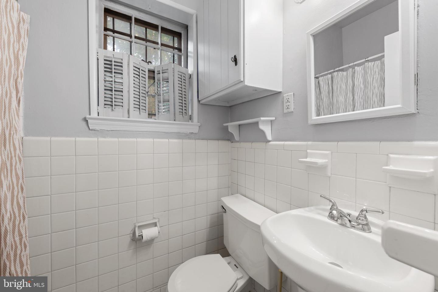 117 E ST SE #103, WASHINGTON, District Of Columbia 20003, 1 Bedroom Bedrooms, ,1 BathroomBathrooms,Residential,For sale,117 E ST SE #103,DCDC2229228 MLS # DCDC2229228 117 E ST SE #103, WASHINGTON, District Of Columbia 20003, 1 Bedroom Bedrooms, ,1 BathroomBathrooms,Residential,For sale,117 E ST SE #103,DCDC2229228 MLS # DCDC2229228