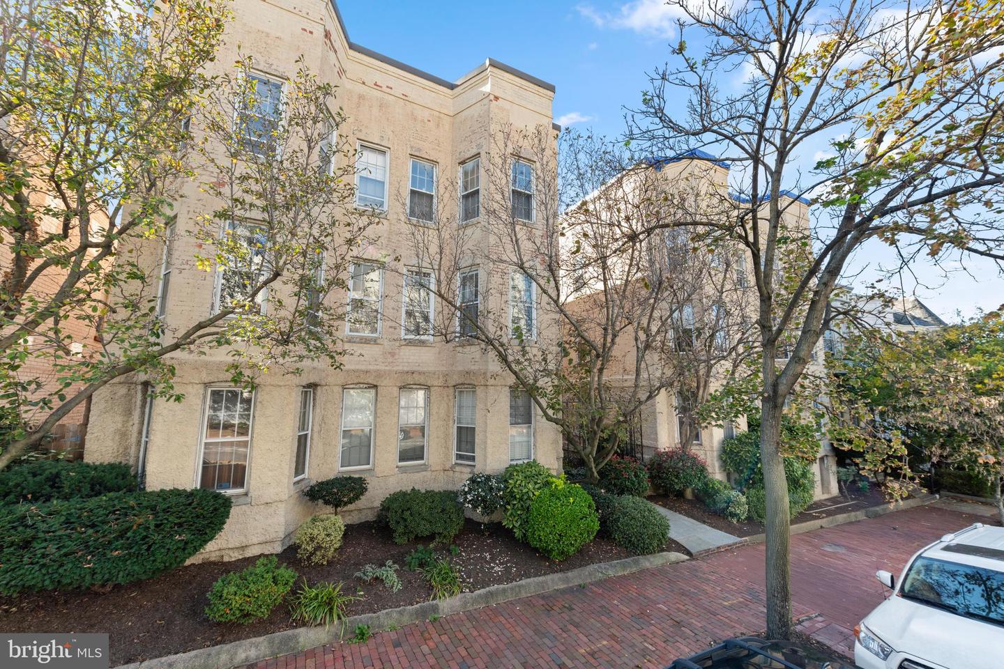 117 E ST SE #103, WASHINGTON, District Of Columbia 20003, 1 Bedroom Bedrooms, ,1 BathroomBathrooms,Residential,For sale,117 E ST SE #103,DCDC2229228 MLS # DCDC2229228 117 E ST SE #103, WASHINGTON, District Of Columbia 20003, 1 Bedroom Bedrooms, ,1 BathroomBathrooms,Residential,For sale,117 E ST SE #103,DCDC2229228 MLS # DCDC2229228