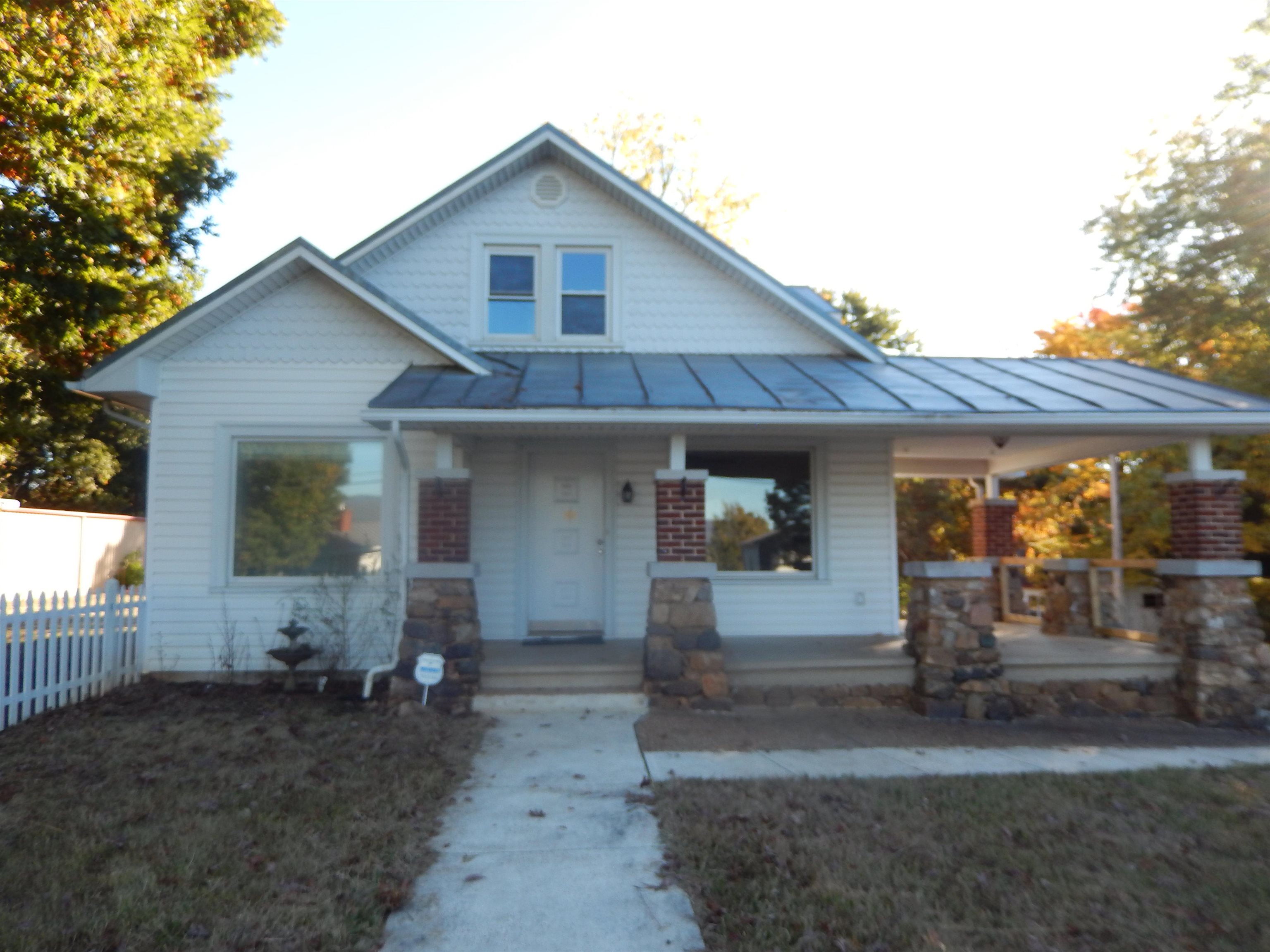 2658 NORTH EAST SIDE HWY, ELKTON, Virginia 22827, 4 Bedrooms Bedrooms, ,2 BathroomsBathrooms,Residential,VRMS 3793,2658 NORTH EAST SIDE HWY,670474 MLS # 670474 2658 NORTH EAST SIDE HWY, ELKTON, Virginia 22827, 4 Bedrooms Bedrooms, ,2 BathroomsBathrooms,Residential,VRMS 3793,2658 NORTH EAST SIDE HWY,670474 MLS # 670474