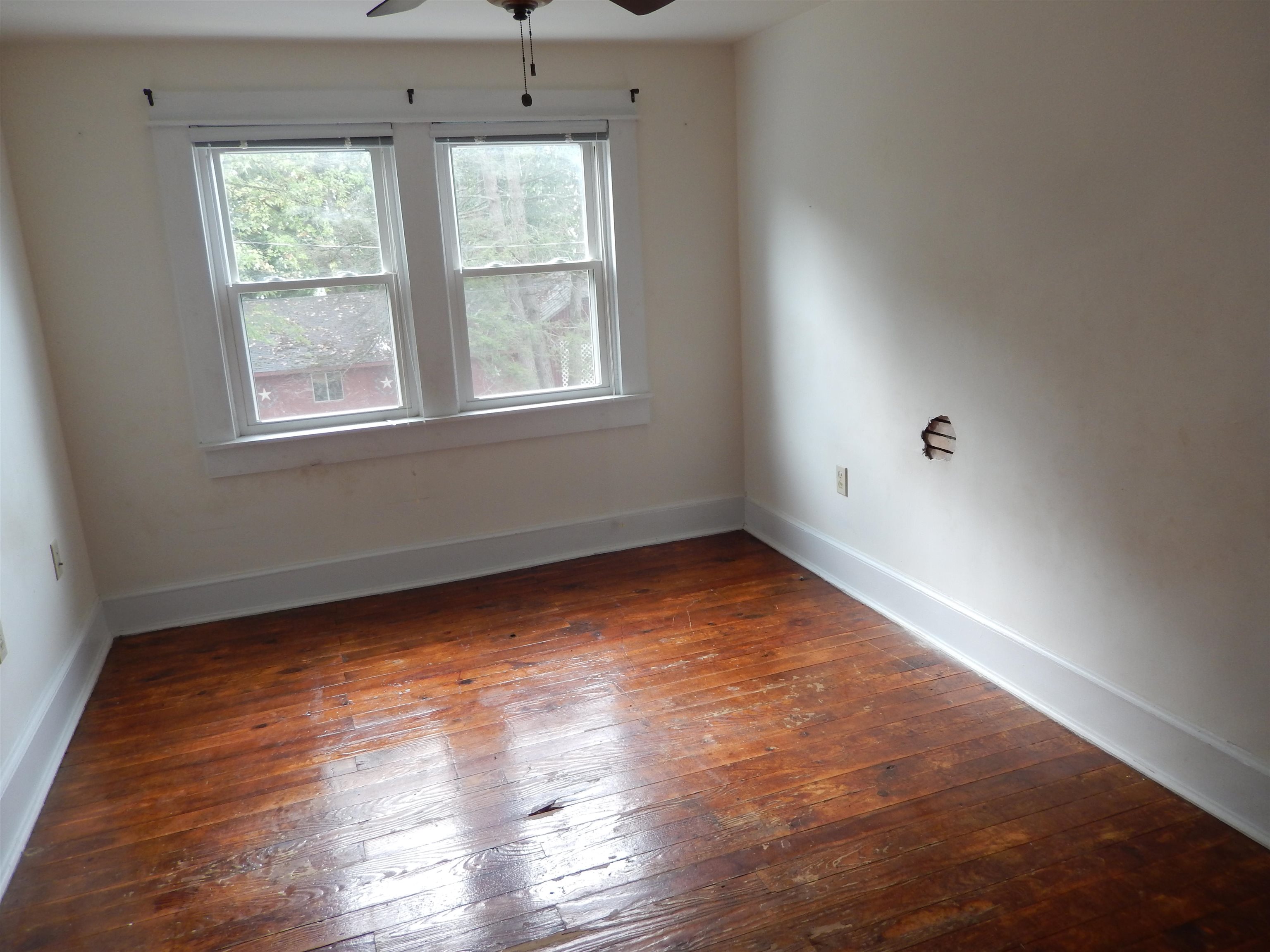 2658 NORTH EAST SIDE HWY, ELKTON, Virginia 22827, 4 Bedrooms Bedrooms, ,2 BathroomsBathrooms,Residential,VRMS 3793,2658 NORTH EAST SIDE HWY,670474 MLS # 670474 2658 NORTH EAST SIDE HWY, ELKTON, Virginia 22827, 4 Bedrooms Bedrooms, ,2 BathroomsBathrooms,Residential,VRMS 3793,2658 NORTH EAST SIDE HWY,670474 MLS # 670474