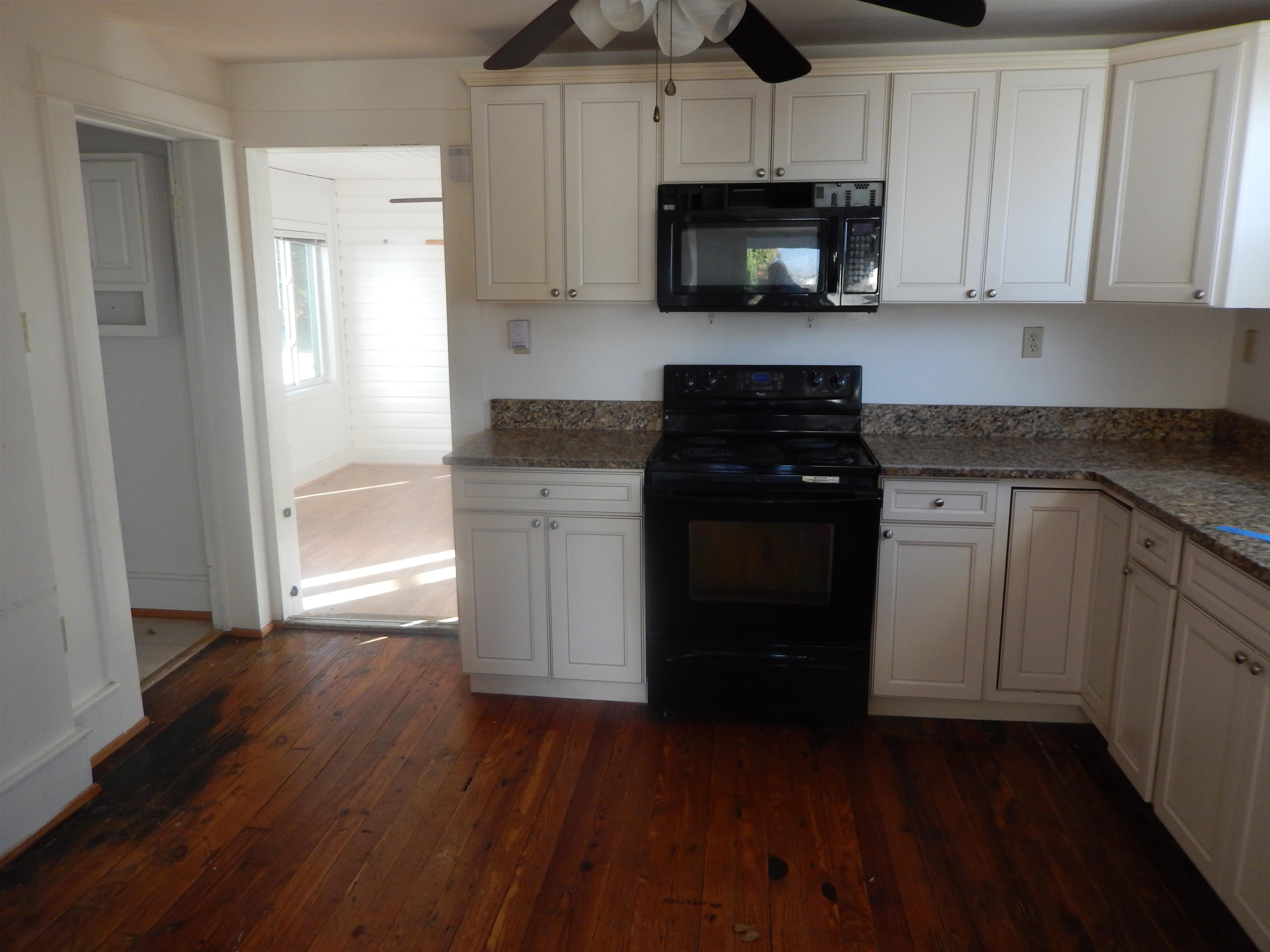 2658 NORTH EAST SIDE HWY, ELKTON, Virginia 22827, 4 Bedrooms Bedrooms, ,2 BathroomsBathrooms,Residential,VRMS 3793,2658 NORTH EAST SIDE HWY,670474 MLS # 670474 2658 NORTH EAST SIDE HWY, ELKTON, Virginia 22827, 4 Bedrooms Bedrooms, ,2 BathroomsBathrooms,Residential,VRMS 3793,2658 NORTH EAST SIDE HWY,670474 MLS # 670474