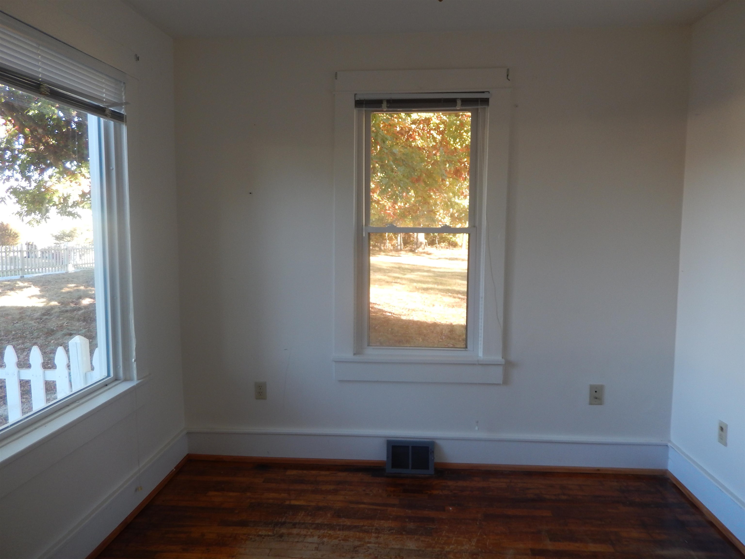 2658 NORTH EAST SIDE HWY, ELKTON, Virginia 22827, 4 Bedrooms Bedrooms, ,2 BathroomsBathrooms,Residential,VRMS 3793,2658 NORTH EAST SIDE HWY,670474 MLS # 670474 2658 NORTH EAST SIDE HWY, ELKTON, Virginia 22827, 4 Bedrooms Bedrooms, ,2 BathroomsBathrooms,Residential,VRMS 3793,2658 NORTH EAST SIDE HWY,670474 MLS # 670474