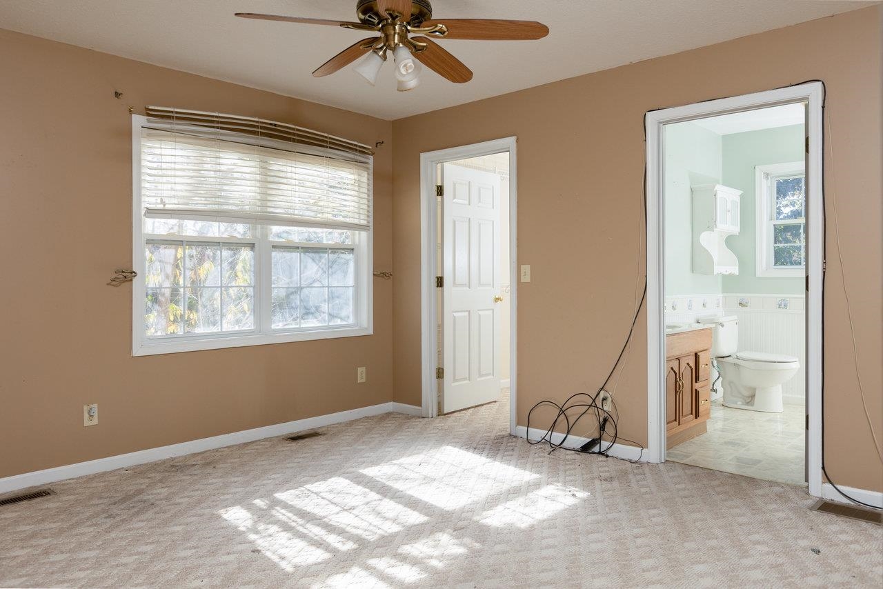 32 HARPER ST, WEYERS CAVE, Virginia 24486, 3 Bedrooms Bedrooms, ,2 BathroomsBathrooms,Residential,32 HARPER ST,670476 MLS # 670476 32 HARPER ST, WEYERS CAVE, Virginia 24486, 3 Bedrooms Bedrooms, ,2 BathroomsBathrooms,Residential,32 HARPER ST,670476 MLS # 670476