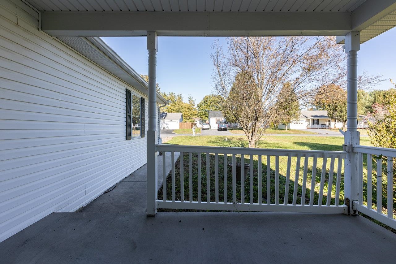 32 HARPER ST, WEYERS CAVE, Virginia 24486, 3 Bedrooms Bedrooms, ,2 BathroomsBathrooms,Residential,32 HARPER ST,670476 MLS # 670476 32 HARPER ST, WEYERS CAVE, Virginia 24486, 3 Bedrooms Bedrooms, ,2 BathroomsBathrooms,Residential,32 HARPER ST,670476 MLS # 670476