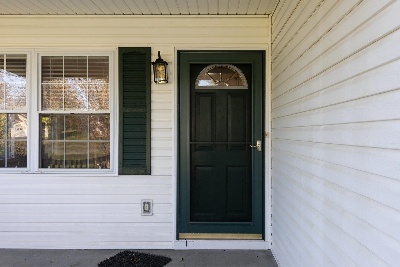 32 HARPER ST, WEYERS CAVE, Virginia 24486, 3 Bedrooms Bedrooms, ,2 BathroomsBathrooms,Residential,32 HARPER ST,670476 MLS # 670476 32 HARPER ST, WEYERS CAVE, Virginia 24486, 3 Bedrooms Bedrooms, ,2 BathroomsBathrooms,Residential,32 HARPER ST,670476 MLS # 670476