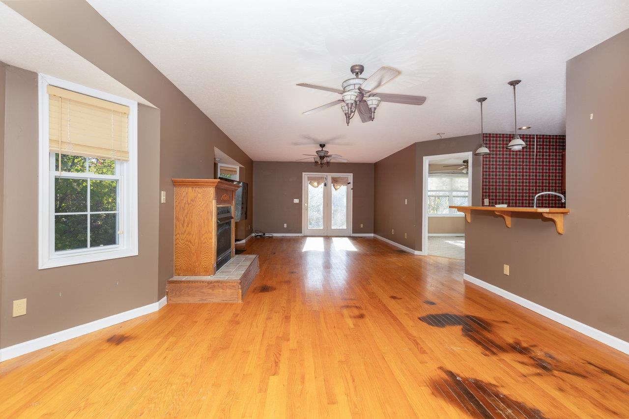 32 HARPER ST, WEYERS CAVE, Virginia 24486, 3 Bedrooms Bedrooms, ,2 BathroomsBathrooms,Residential,32 HARPER ST,670476 MLS # 670476 32 HARPER ST, WEYERS CAVE, Virginia 24486, 3 Bedrooms Bedrooms, ,2 BathroomsBathrooms,Residential,32 HARPER ST,670476 MLS # 670476