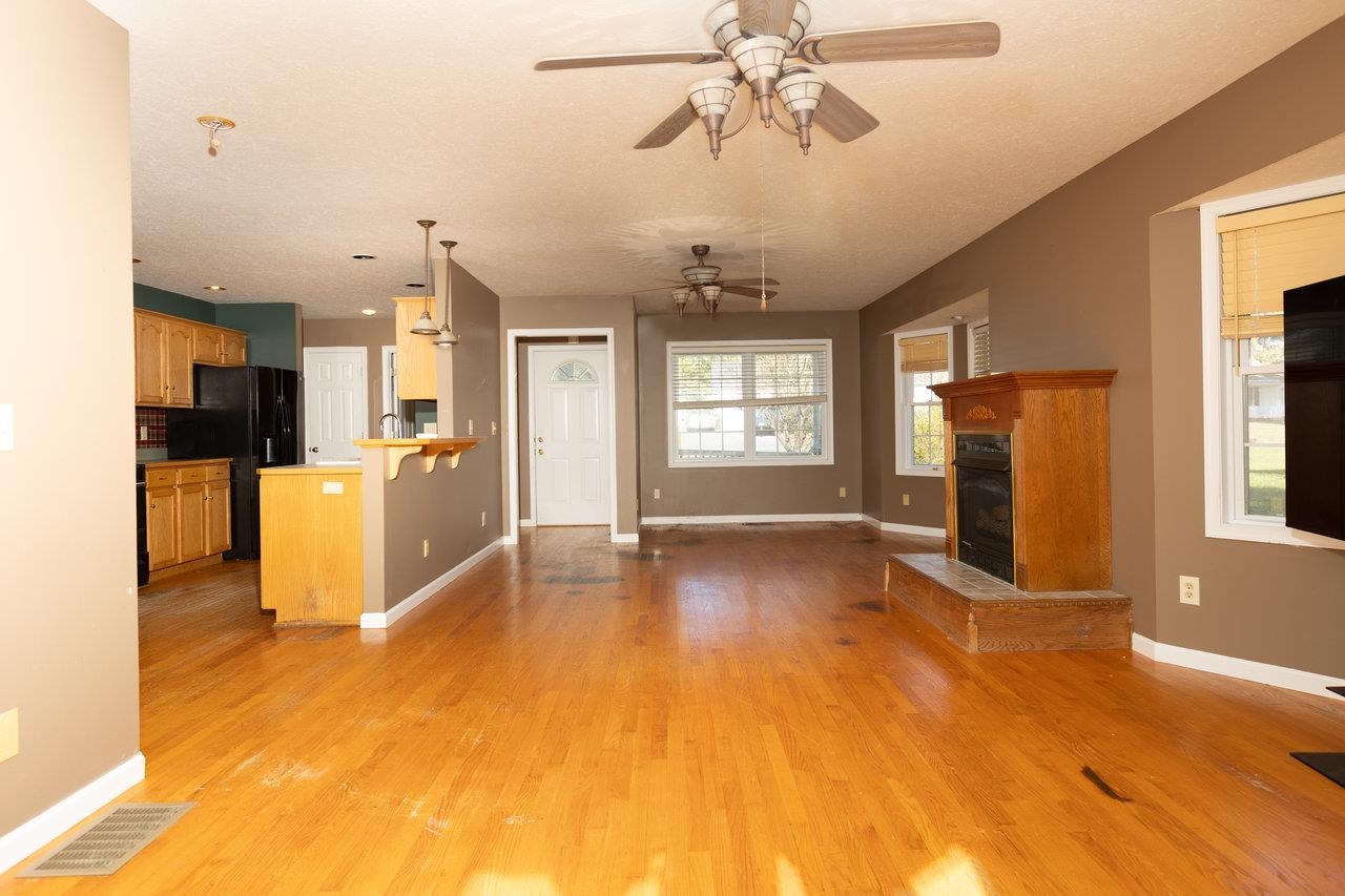 32 HARPER ST, WEYERS CAVE, Virginia 24486, 3 Bedrooms Bedrooms, ,2 BathroomsBathrooms,Residential,32 HARPER ST,670476 MLS # 670476 32 HARPER ST, WEYERS CAVE, Virginia 24486, 3 Bedrooms Bedrooms, ,2 BathroomsBathrooms,Residential,32 HARPER ST,670476 MLS # 670476