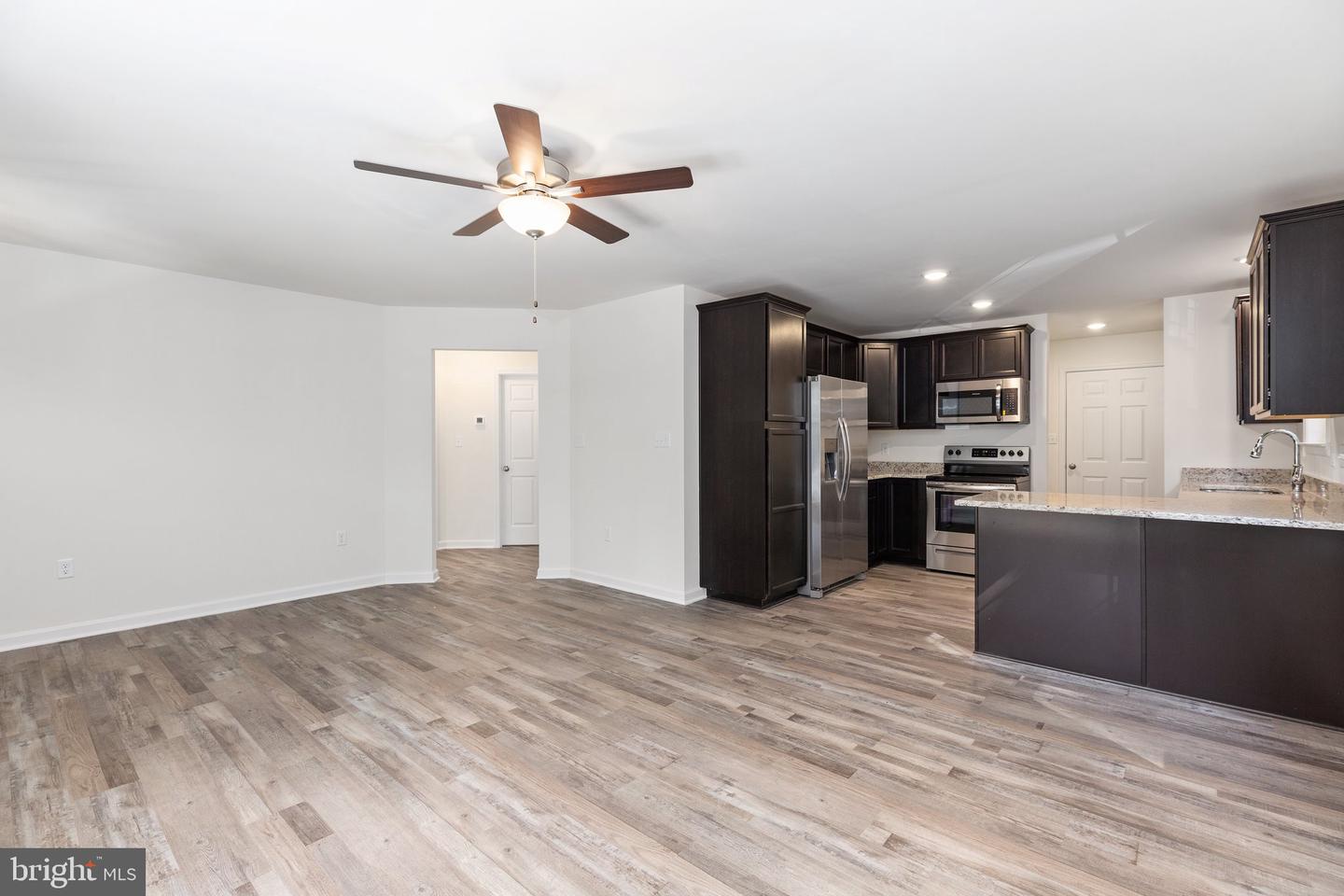 PINEWOOD LN #L18, COLONIAL BEACH, Virginia 22443, 2 Bedrooms Bedrooms, ,1 BathroomBathrooms,Residential,For sale,PINEWOOD LN #L18,VAWE2010030 MLS # VAWE2010030 PINEWOOD LN #L18, COLONIAL BEACH, Virginia 22443, 2 Bedrooms Bedrooms, ,1 BathroomBathrooms,Residential,For sale,PINEWOOD LN #L18,VAWE2010030 MLS # VAWE2010030