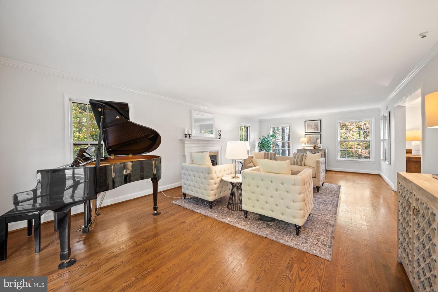 6710 WEMBERLY WAY, MCLEAN, Virginia 22101, 5 Bedrooms Bedrooms, 17 Rooms Rooms,4 BathroomsBathrooms,Residential,For sale,6710 WEMBERLY WAY,VAFX2275422 MLS # VAFX2275422