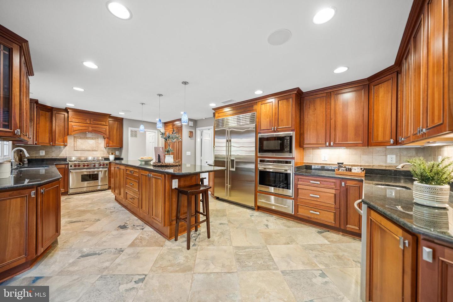 6710 WEMBERLY WAY, MCLEAN, Virginia 22101, 5 Bedrooms Bedrooms, 17 Rooms Rooms,4 BathroomsBathrooms,Residential,For sale,6710 WEMBERLY WAY,VAFX2275422 MLS # VAFX2275422