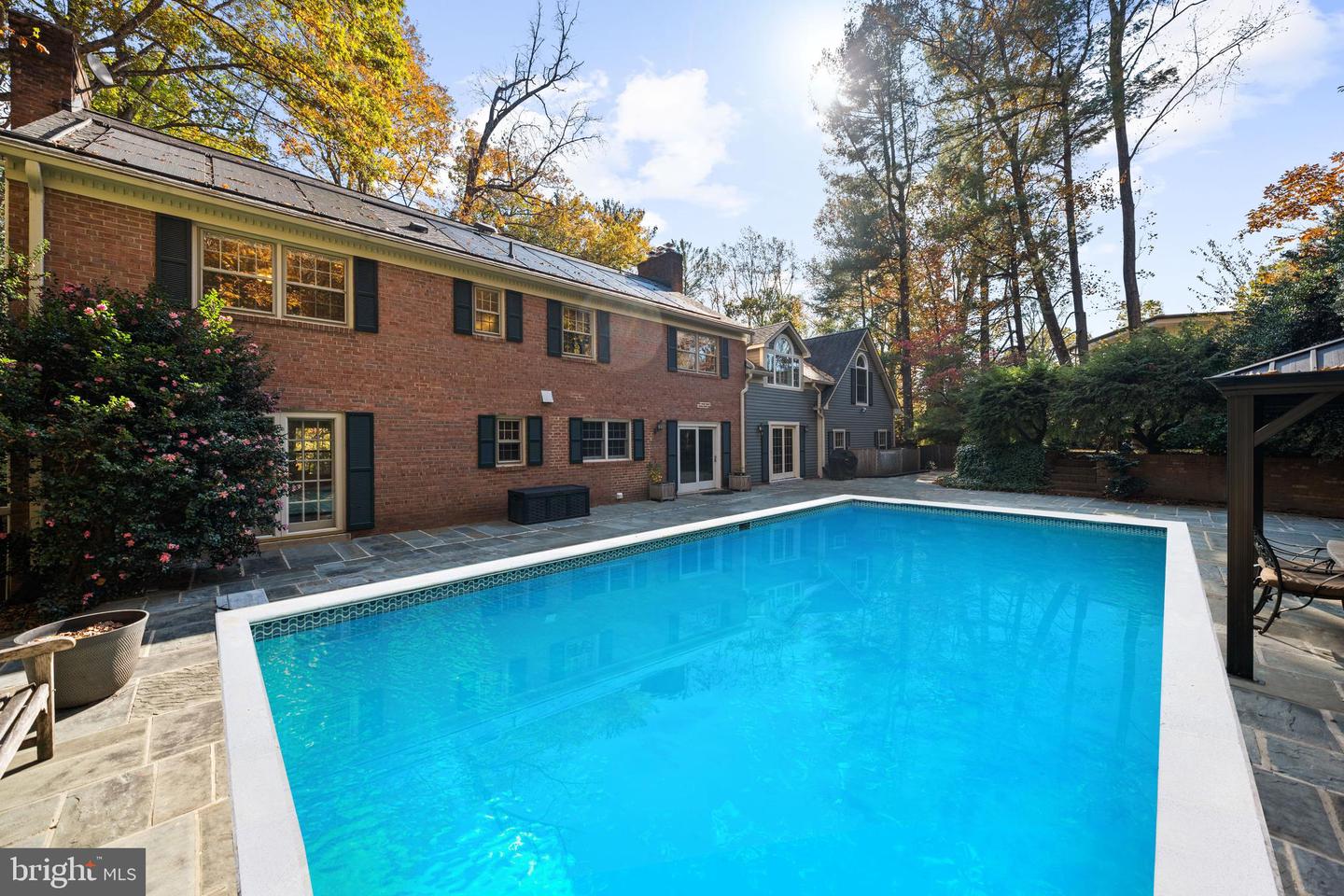 6710 WEMBERLY WAY, MCLEAN, Virginia 22101, 5 Bedrooms Bedrooms, 17 Rooms Rooms,4 BathroomsBathrooms,Residential,For sale,6710 WEMBERLY WAY,VAFX2275422 MLS # VAFX2275422
