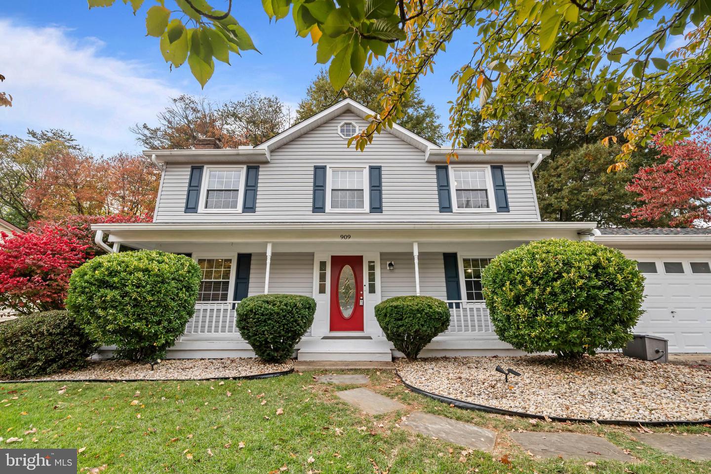 909 ASHBURN ST, HERNDON, Virginia 20170, 3 Bedrooms Bedrooms, ,2 BathroomsBathrooms,Residential,For sale,909 ASHBURN ST,VAFX2275468 MLS # VAFX2275468 909 ASHBURN ST, HERNDON, Virginia 20170, 3 Bedrooms Bedrooms, ,2 BathroomsBathrooms,Residential,For sale,909 ASHBURN ST,VAFX2275468 MLS # VAFX2275468