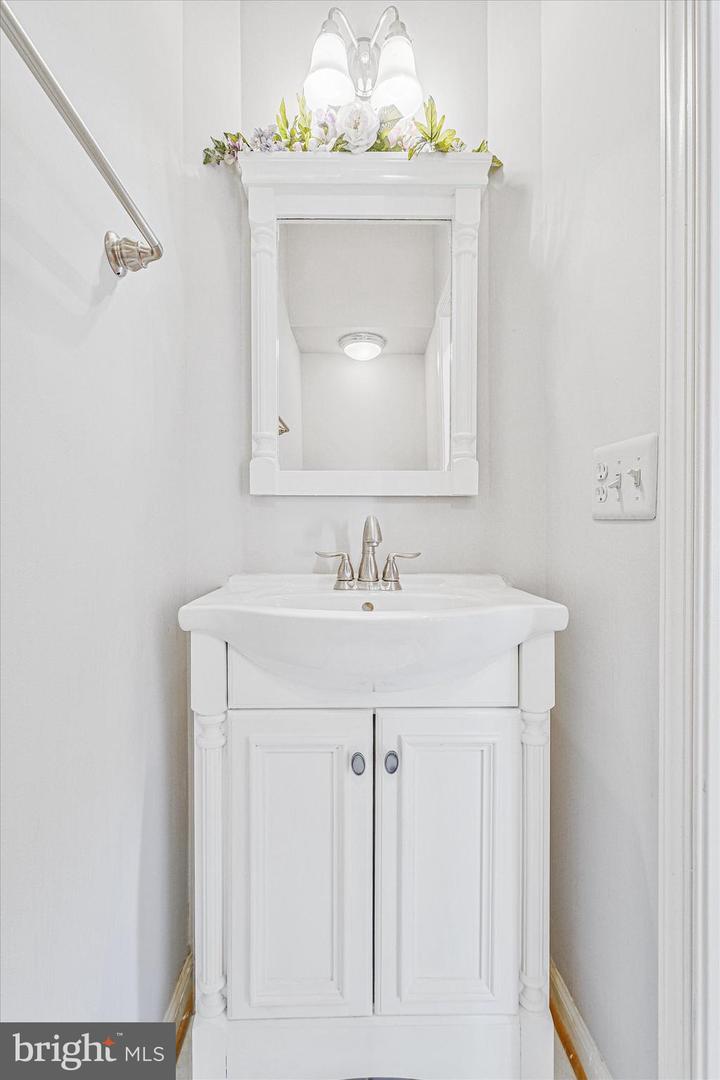 20597 GLENMERE SQ, STERLING, Virginia 20165, 3 Bedrooms Bedrooms, ,3 BathroomsBathrooms,Residential,For sale,20597 GLENMERE SQ,VALO2109424 MLS # VALO2109424 20597 GLENMERE SQ, STERLING, Virginia 20165, 3 Bedrooms Bedrooms, ,3 BathroomsBathrooms,Residential,For sale,20597 GLENMERE SQ,VALO2109424 MLS # VALO2109424