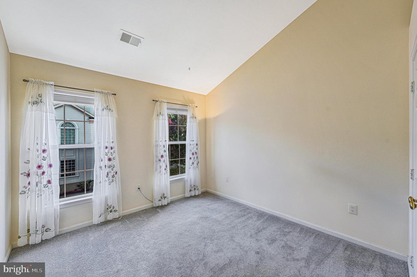 20597 GLENMERE SQ, STERLING, Virginia 20165, 3 Bedrooms Bedrooms, ,3 BathroomsBathrooms,Residential,For sale,20597 GLENMERE SQ,VALO2109424 MLS # VALO2109424 20597 GLENMERE SQ, STERLING, Virginia 20165, 3 Bedrooms Bedrooms, ,3 BathroomsBathrooms,Residential,For sale,20597 GLENMERE SQ,VALO2109424 MLS # VALO2109424