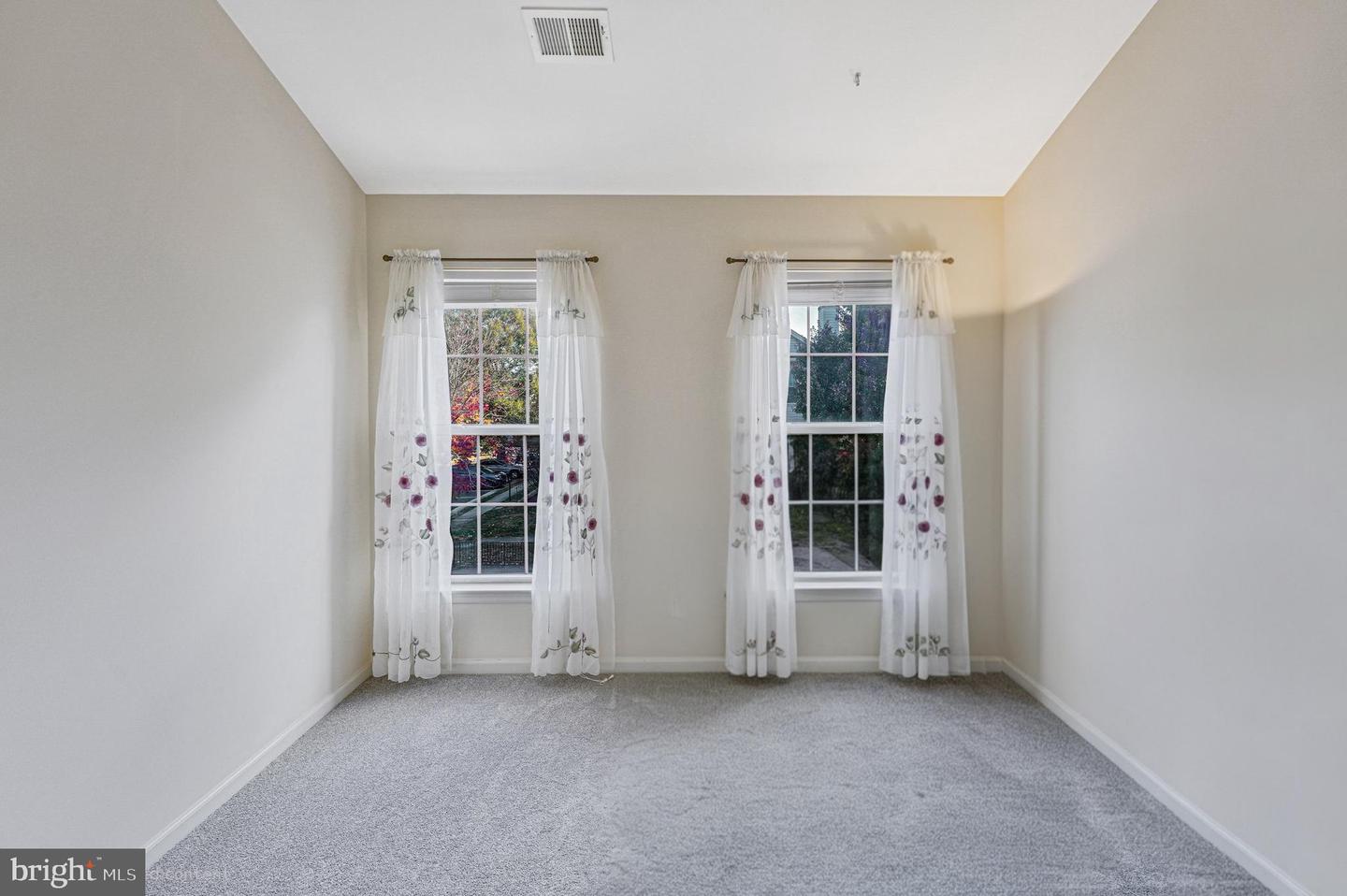 20597 GLENMERE SQ, STERLING, Virginia 20165, 3 Bedrooms Bedrooms, ,3 BathroomsBathrooms,Residential,For sale,20597 GLENMERE SQ,VALO2109424 MLS # VALO2109424 20597 GLENMERE SQ, STERLING, Virginia 20165, 3 Bedrooms Bedrooms, ,3 BathroomsBathrooms,Residential,For sale,20597 GLENMERE SQ,VALO2109424 MLS # VALO2109424