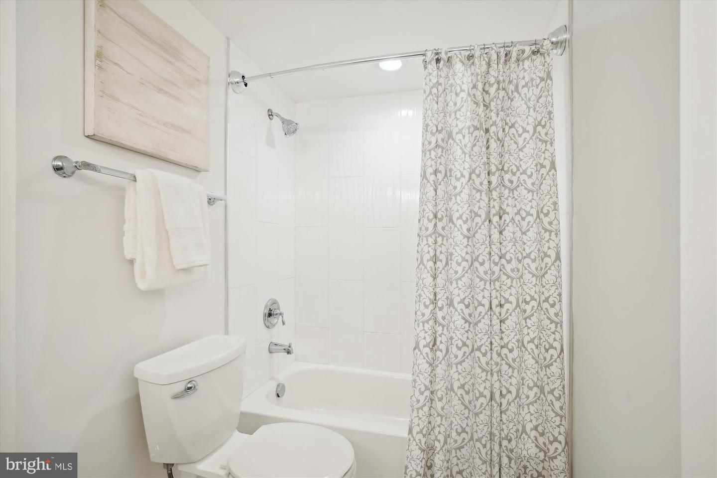 2400 CLARENDON BLVD #414, ARLINGTON, Virginia 22201, 2 Bedrooms Bedrooms, ,2 BathroomsBathrooms,Residential,For sale,2400 CLARENDON BLVD #414,VAAR2065336 MLS # VAAR2065336 2400 CLARENDON BLVD #414, ARLINGTON, Virginia 22201, 2 Bedrooms Bedrooms, ,2 BathroomsBathrooms,Residential,For sale,2400 CLARENDON BLVD #414,VAAR2065336 MLS # VAAR2065336