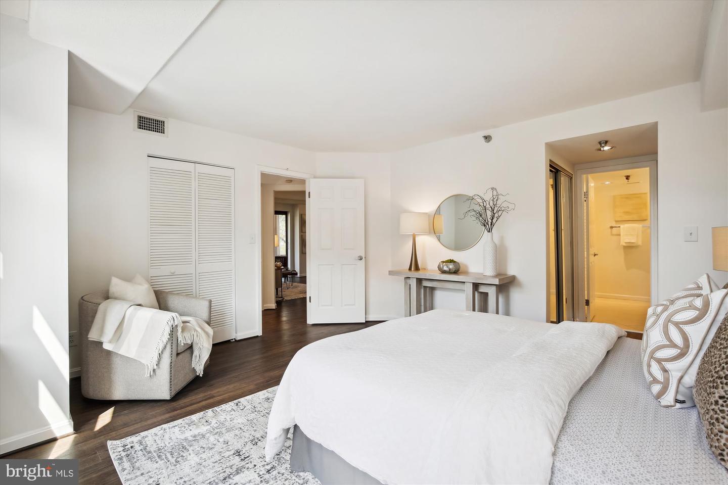 2400 CLARENDON BLVD #414, ARLINGTON, Virginia 22201, 2 Bedrooms Bedrooms, ,2 BathroomsBathrooms,Residential,For sale,2400 CLARENDON BLVD #414,VAAR2065336 MLS # VAAR2065336 2400 CLARENDON BLVD #414, ARLINGTON, Virginia 22201, 2 Bedrooms Bedrooms, ,2 BathroomsBathrooms,Residential,For sale,2400 CLARENDON BLVD #414,VAAR2065336 MLS # VAAR2065336