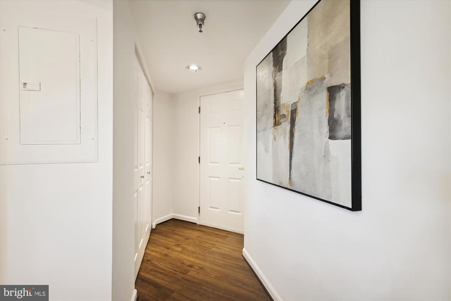 2400 CLARENDON BLVD #414, ARLINGTON, Virginia 22201, 2 Bedrooms Bedrooms, ,2 BathroomsBathrooms,Residential,For sale,2400 CLARENDON BLVD #414,VAAR2065336 MLS # VAAR2065336 2400 CLARENDON BLVD #414, ARLINGTON, Virginia 22201, 2 Bedrooms Bedrooms, ,2 BathroomsBathrooms,Residential,For sale,2400 CLARENDON BLVD #414,VAAR2065336 MLS # VAAR2065336